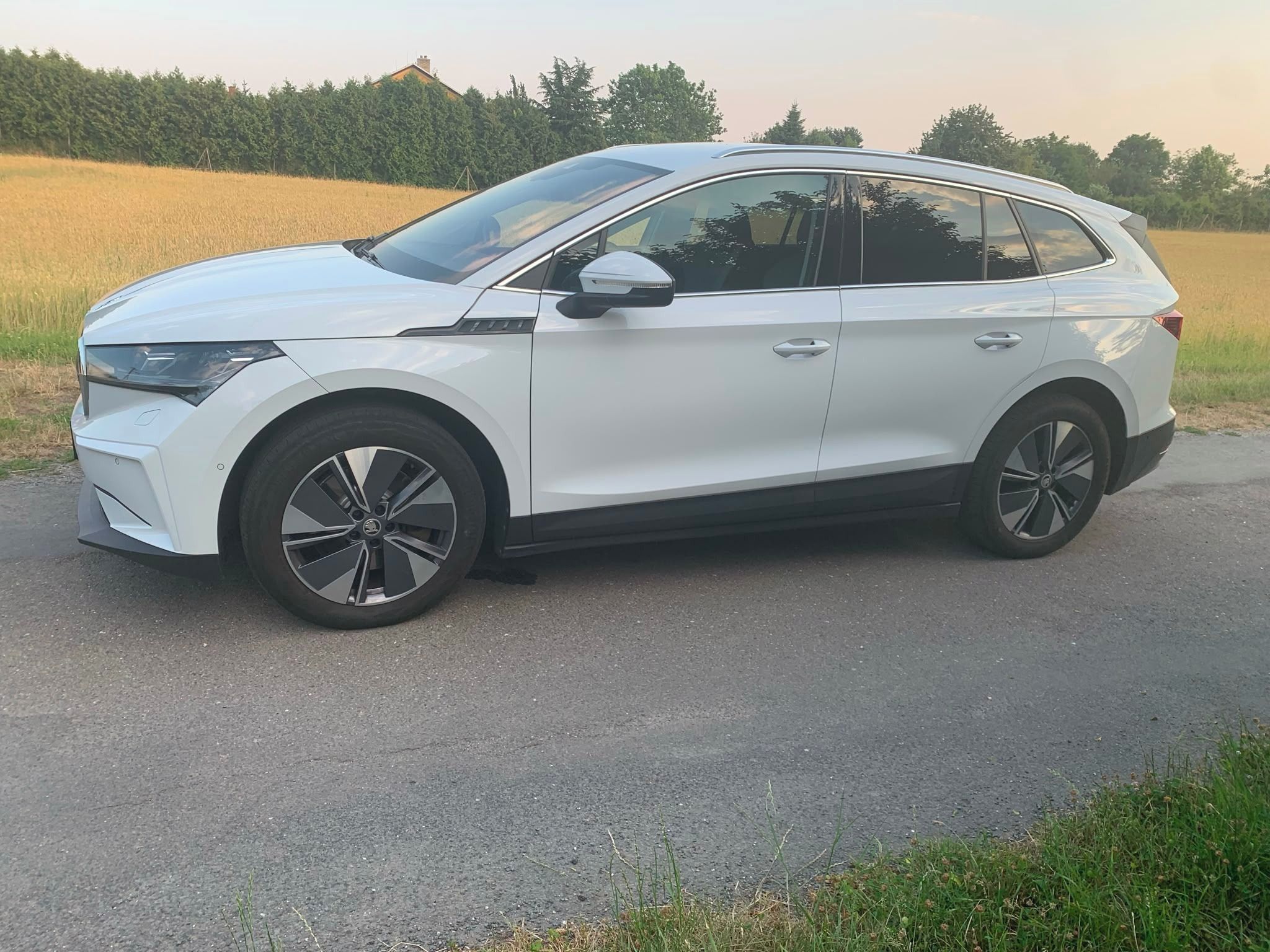 Škoda Enyaq iV, baterie 80, tažné, SoH 92, DPH - fotka 2