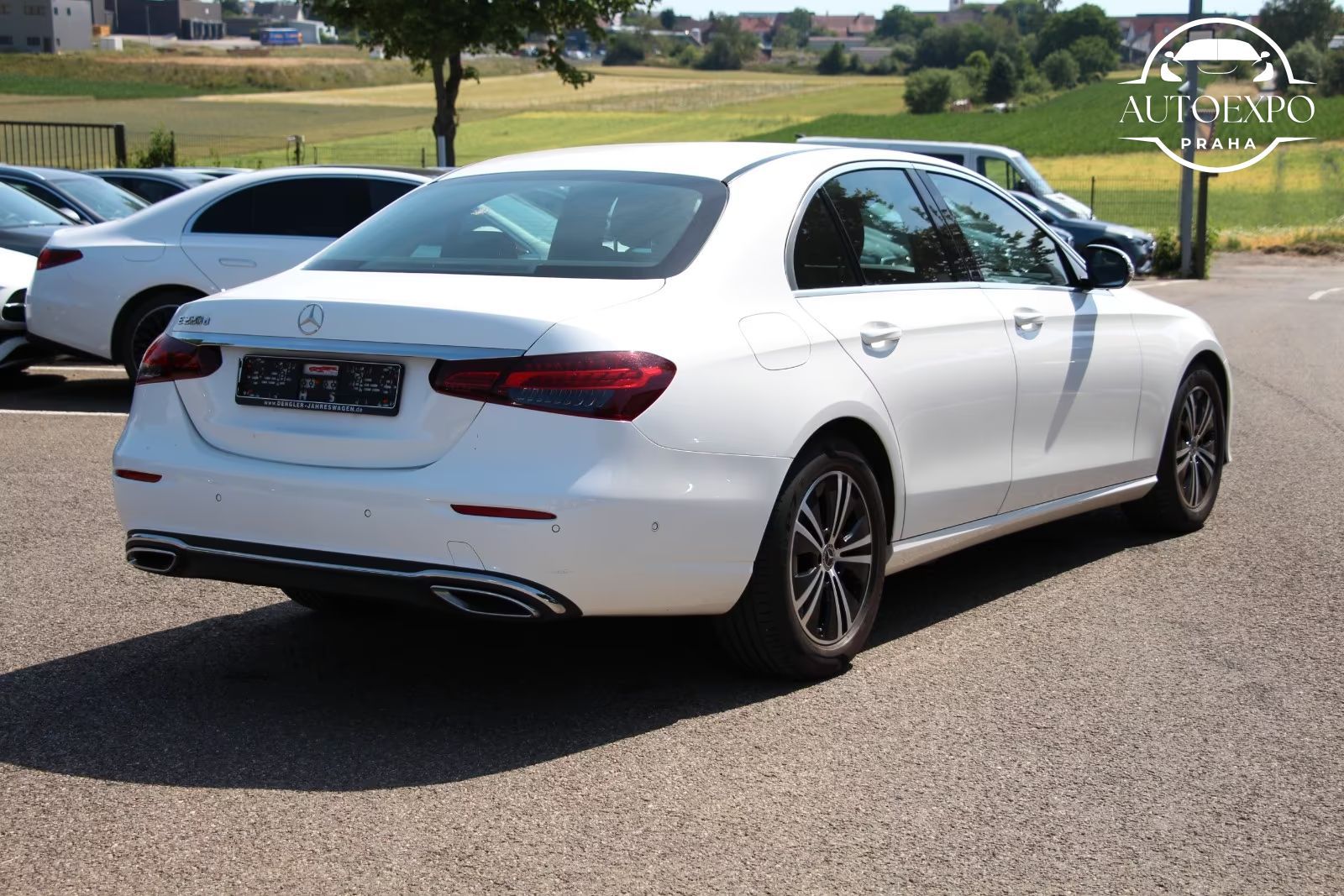 Mercedes-Benz Třídy E, 220d Avantgarde - fotka 5