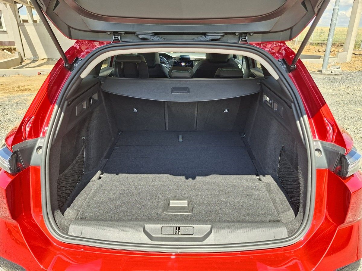Peugeot 308, SW ALLURE 1,5 BHDi 130k EAT8 - fotka 5