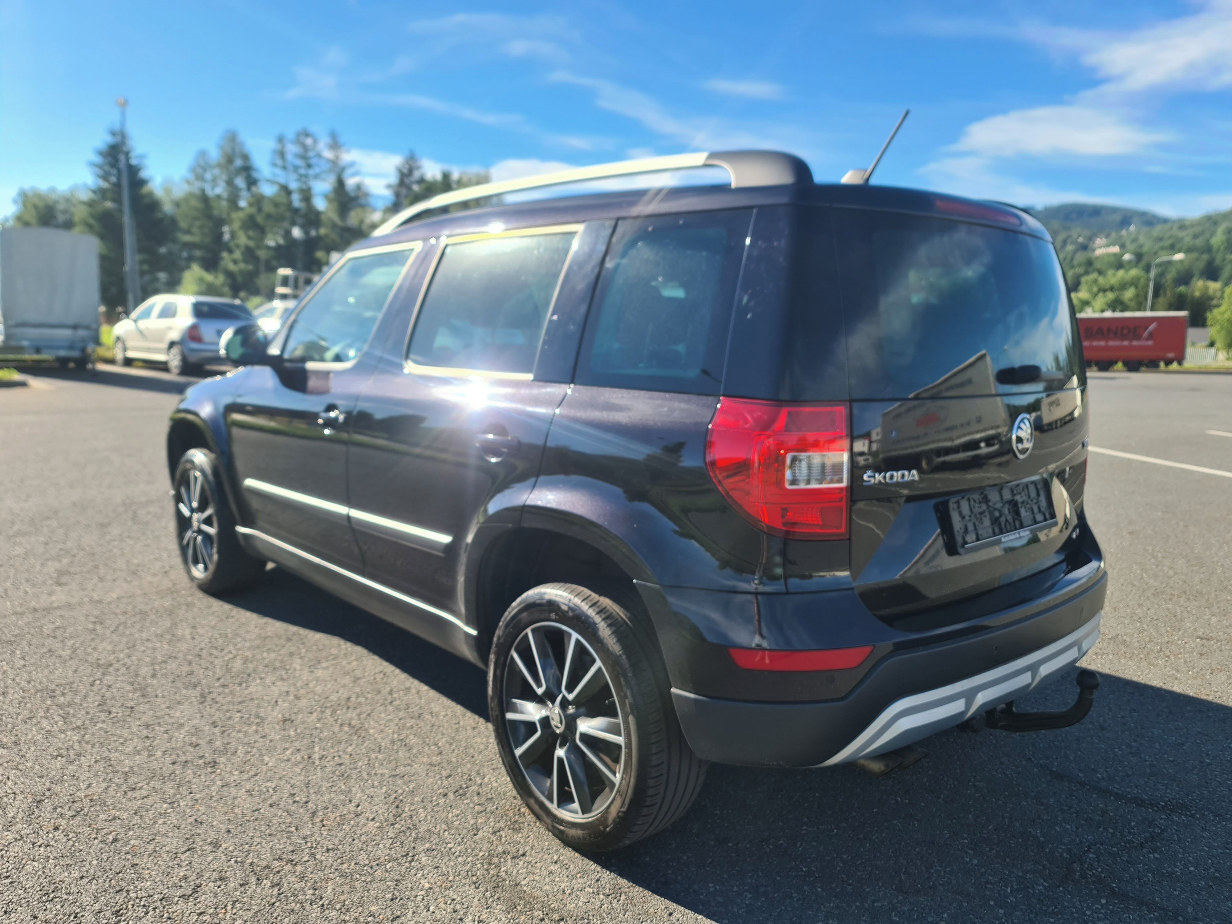 Škoda Yeti, 2.0 TDi 103-KW 4x4 ADVENTURE - fotka 6