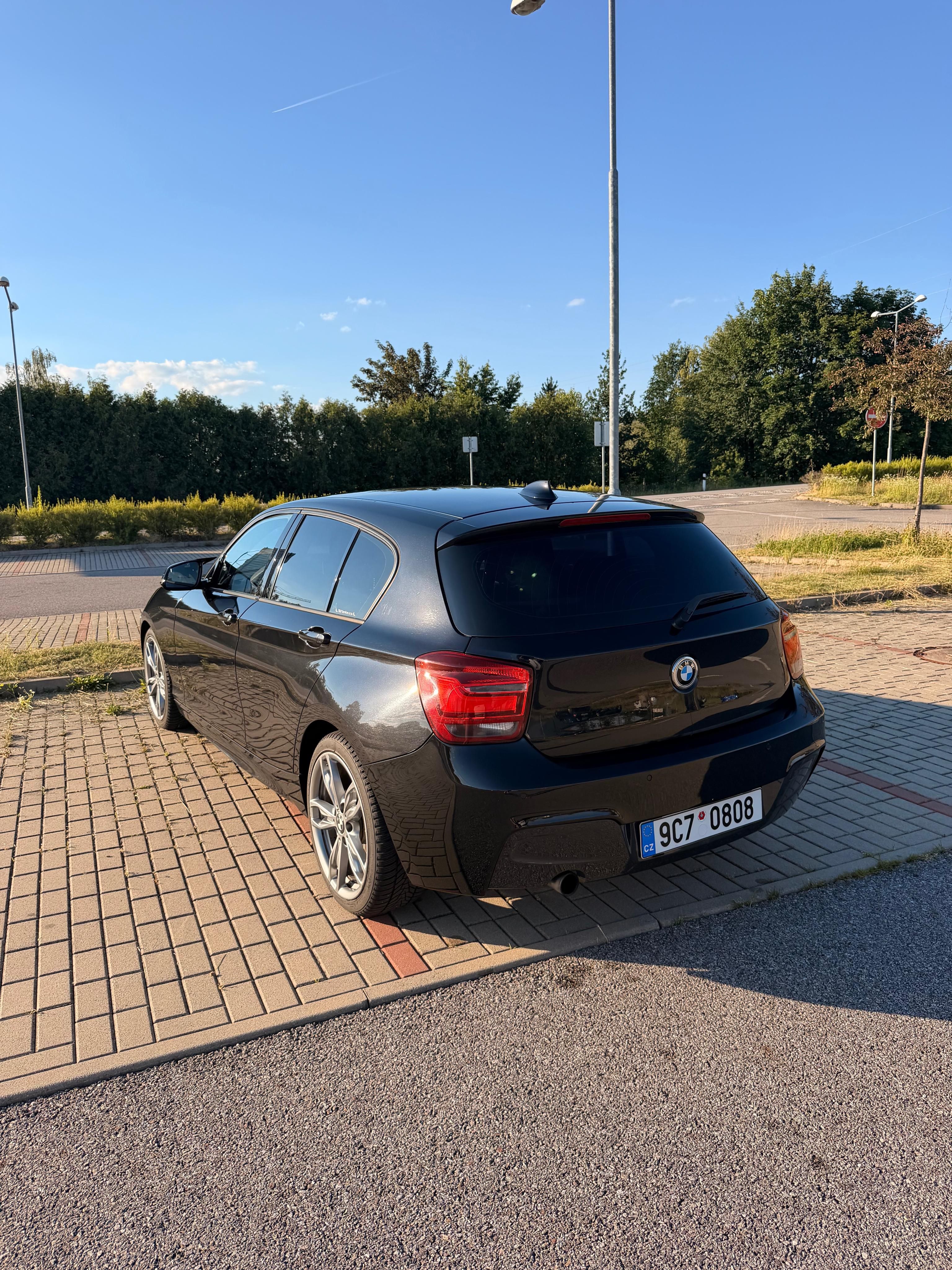 BMW Řada 1, BMW 116i F20 100Kw 2012 - fotka 6