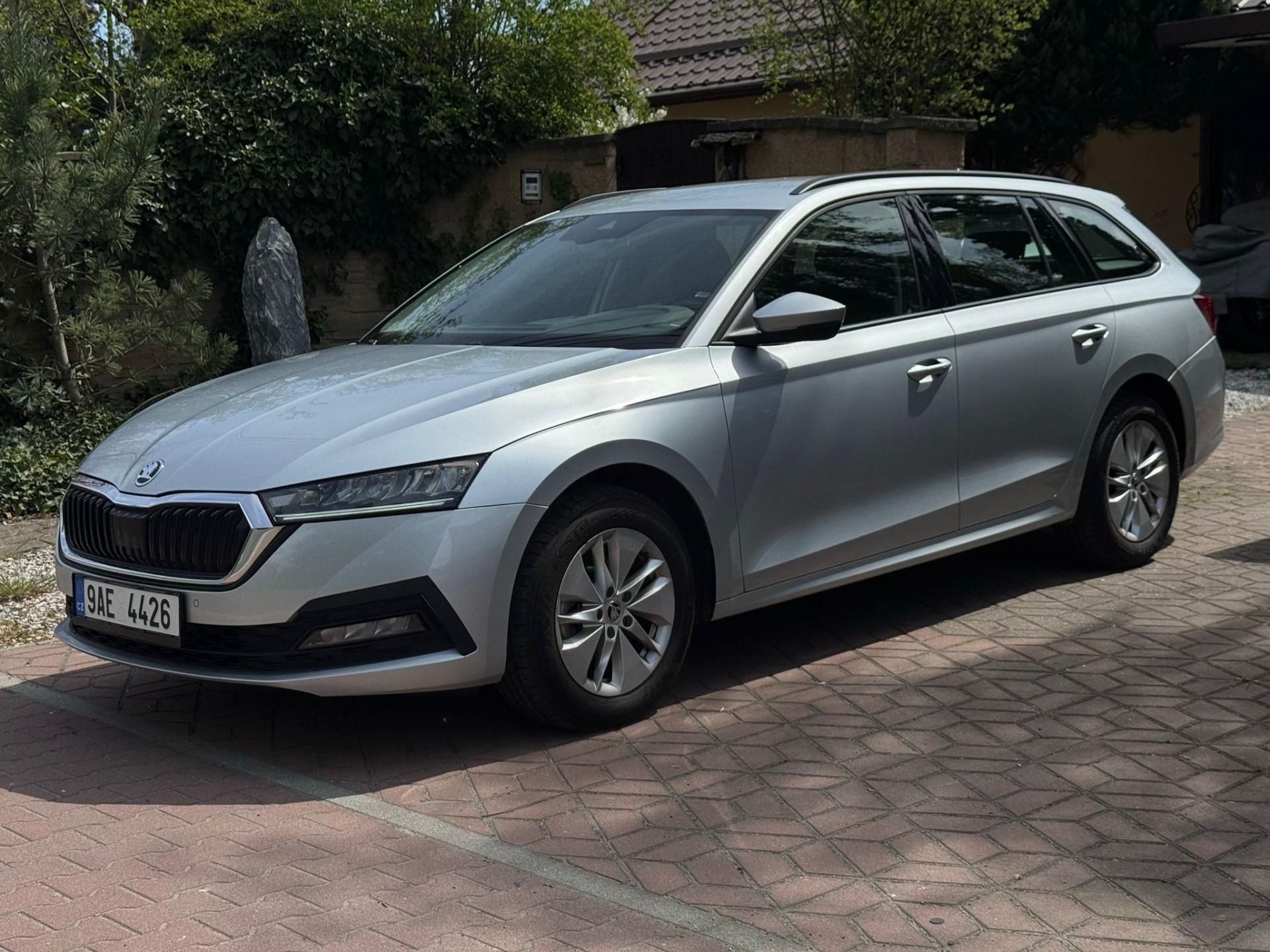 Škoda Octavia, 2.0  1.MAJ.ČR NEHAVAR. ZÁRUKA - fotka 3