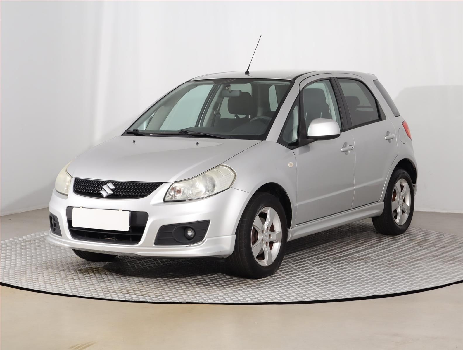 Suzuki SX4, 1.6 VVT, Serv.kniha - fotka 2