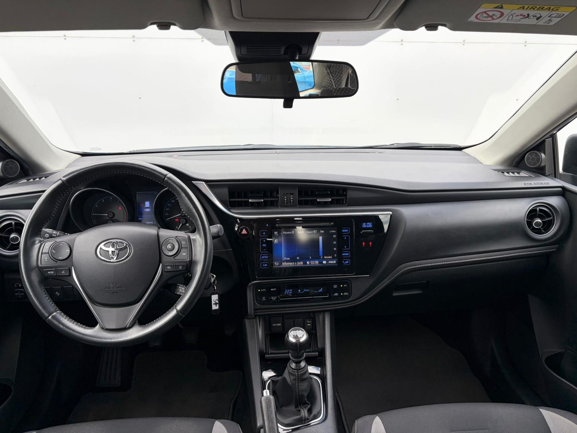 Toyota Auris, 1.6 Valvematic Active - fotka 5
