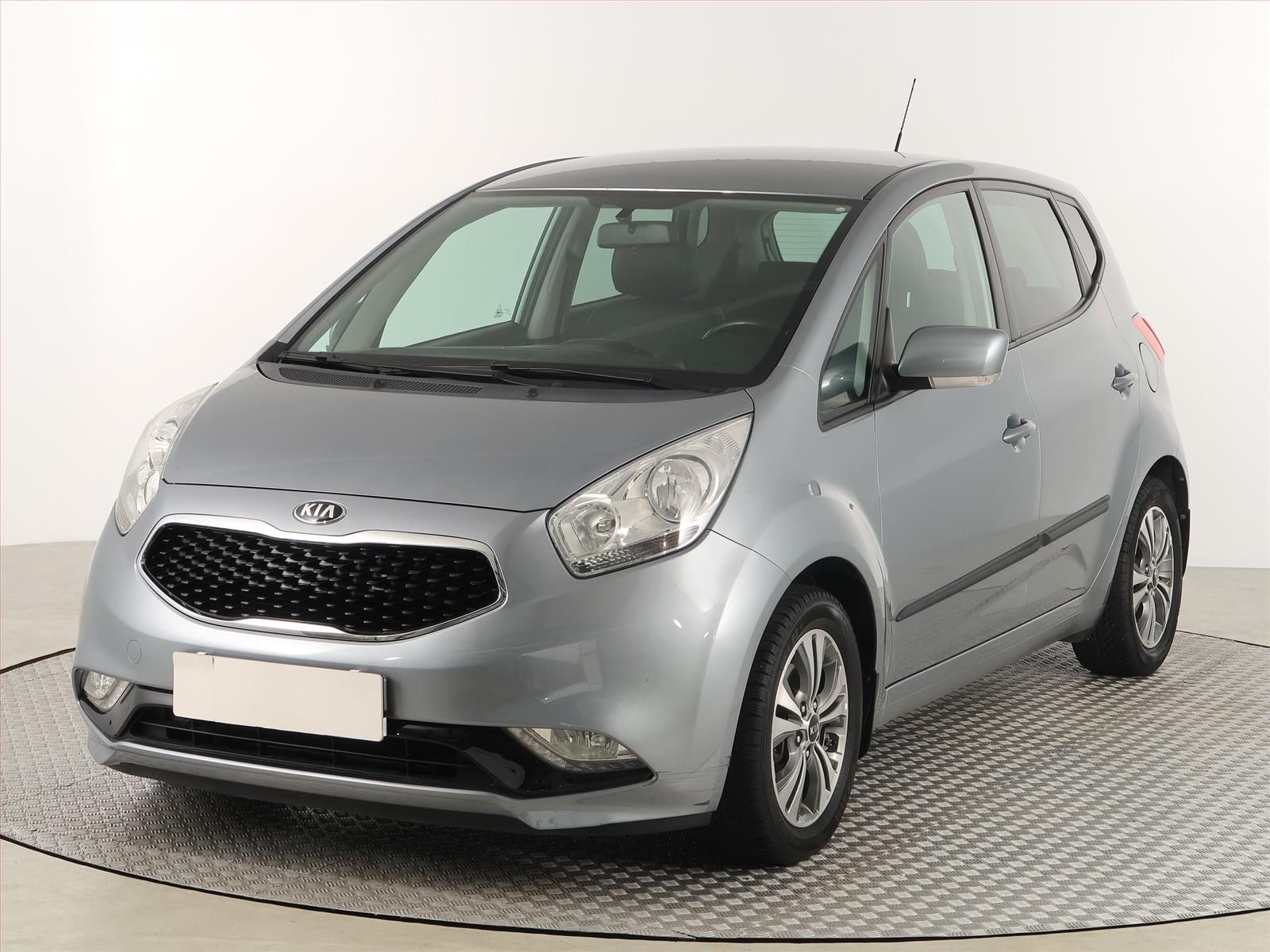 Kia Venga, 1.6 CVVT, Automat, Serv.kniha - fotka 2