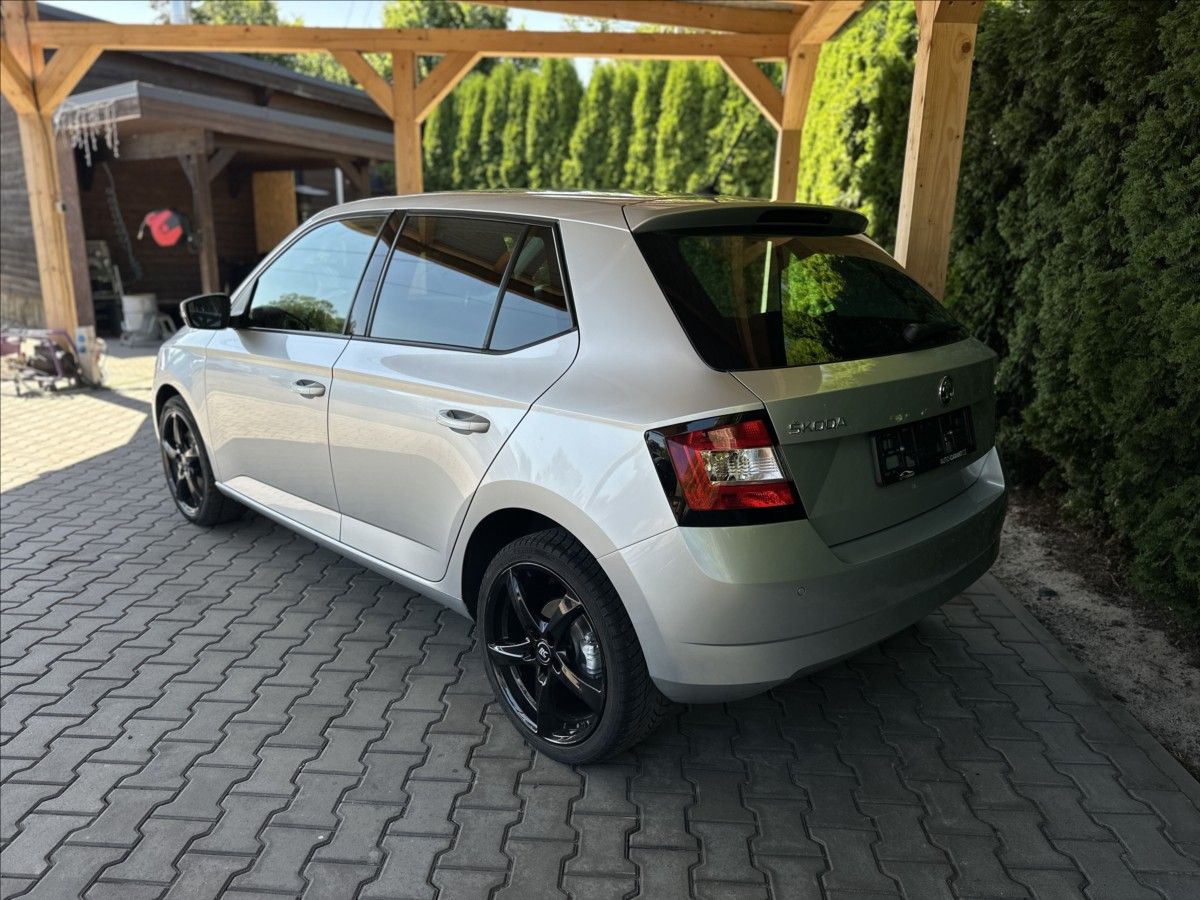 Škoda Fabia, 1,2 TSi 81kW STYLE - fotka 4