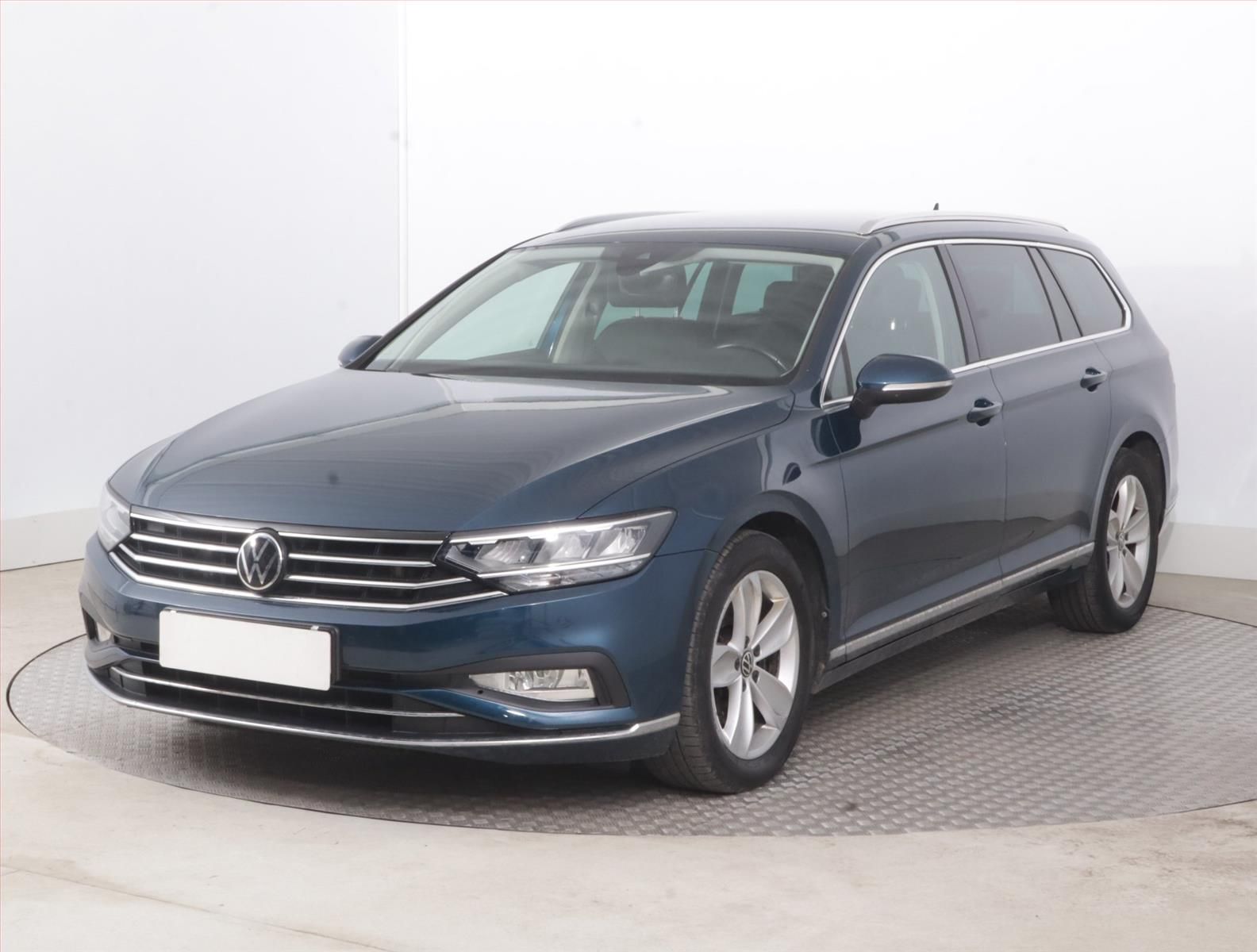 Volkswagen Passat, 2.0 TDI, Elegance, 4X4 - fotka 2