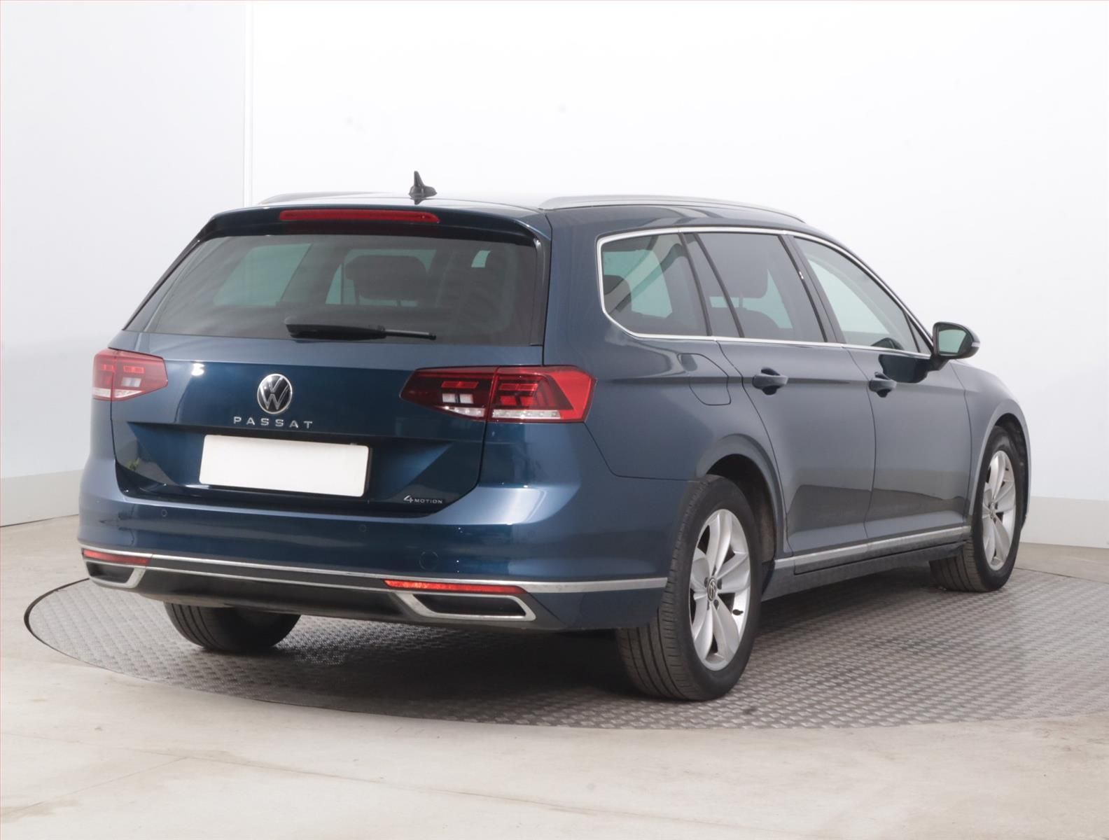 Volkswagen Passat, 2.0 TDI, Elegance, 4X4 - fotka 5