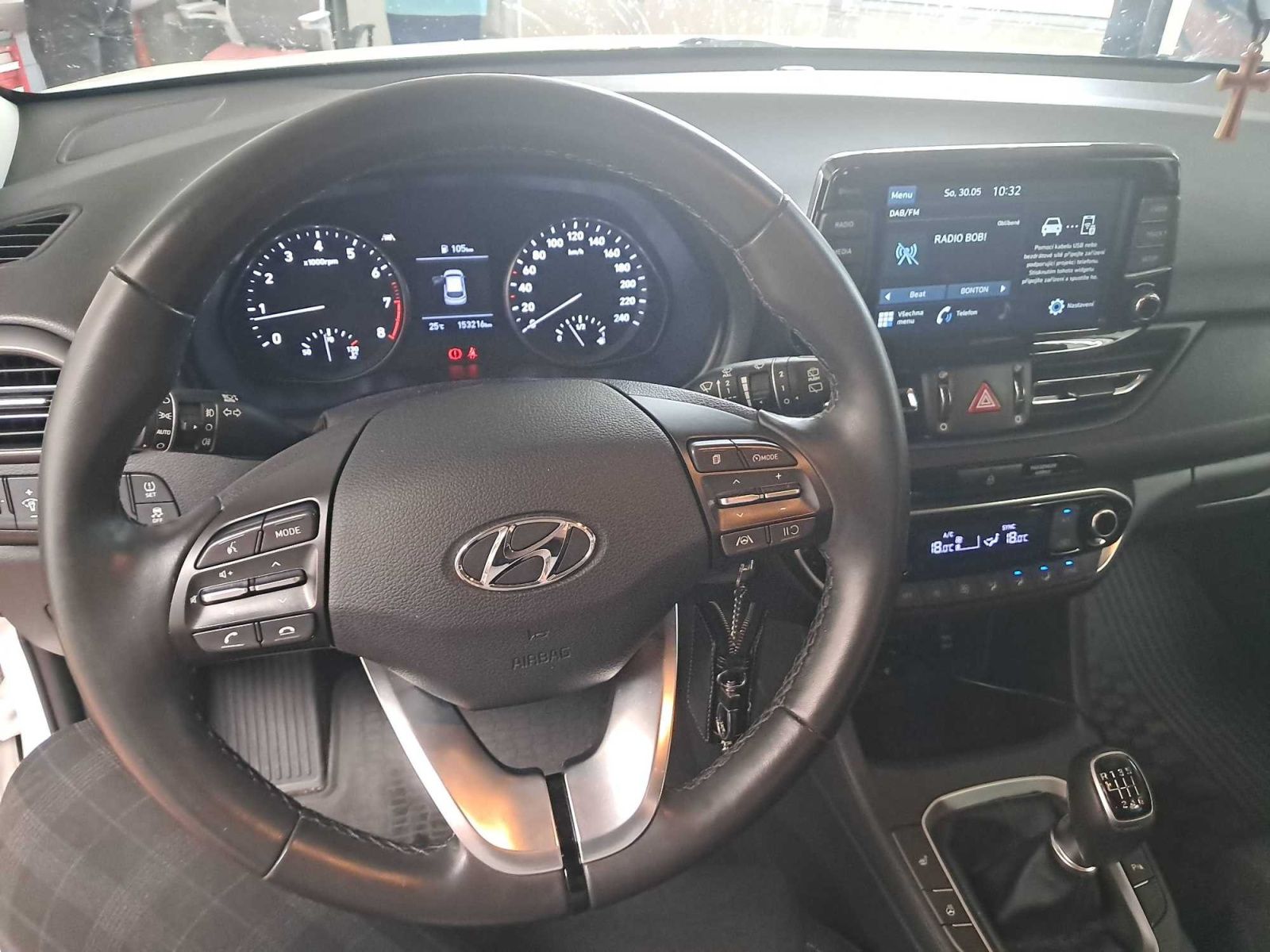 Hyundai i30, 1.5 DPI, ČR,1.maj, Serv.kniha - fotka 3