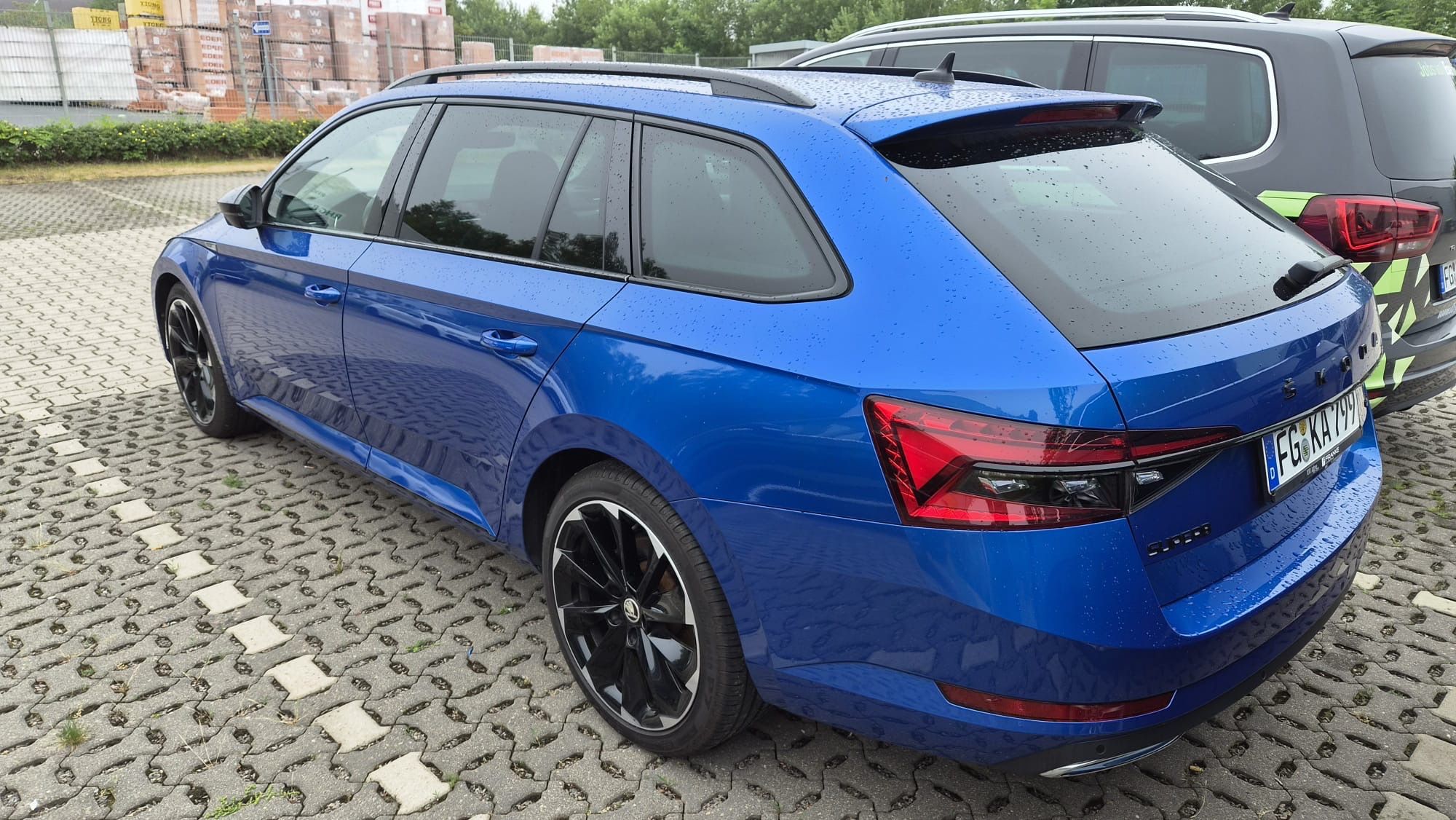 Škoda Superb, sportline 2.0tdi - fotka 2