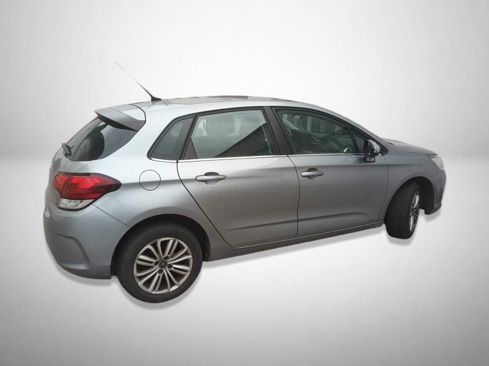 Citroën C4, 1.2 PureTech - fotka 2