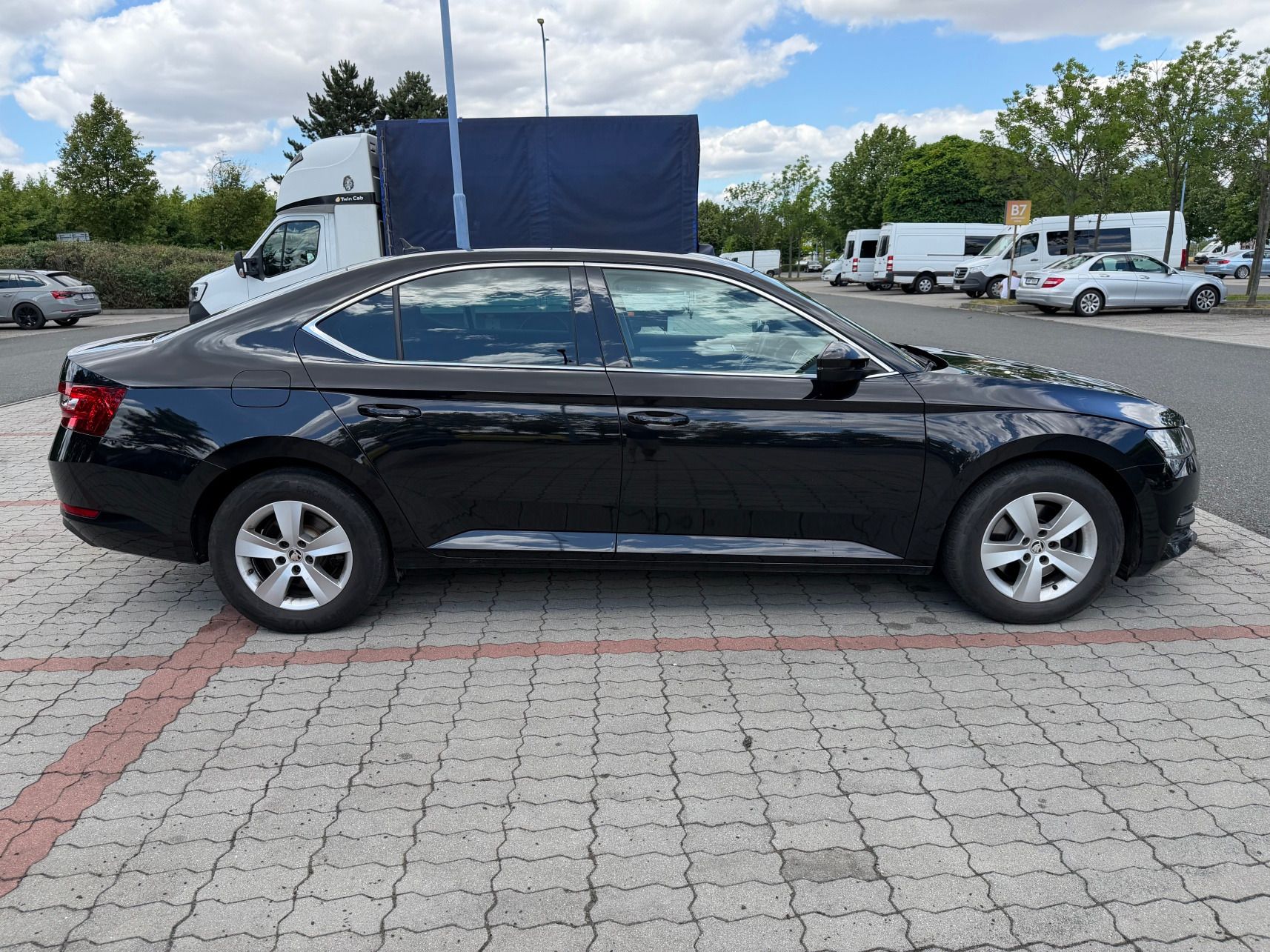 Škoda Superb, 2.0TDi 110kW, Kessy,ČR,1maj. - fotka 5