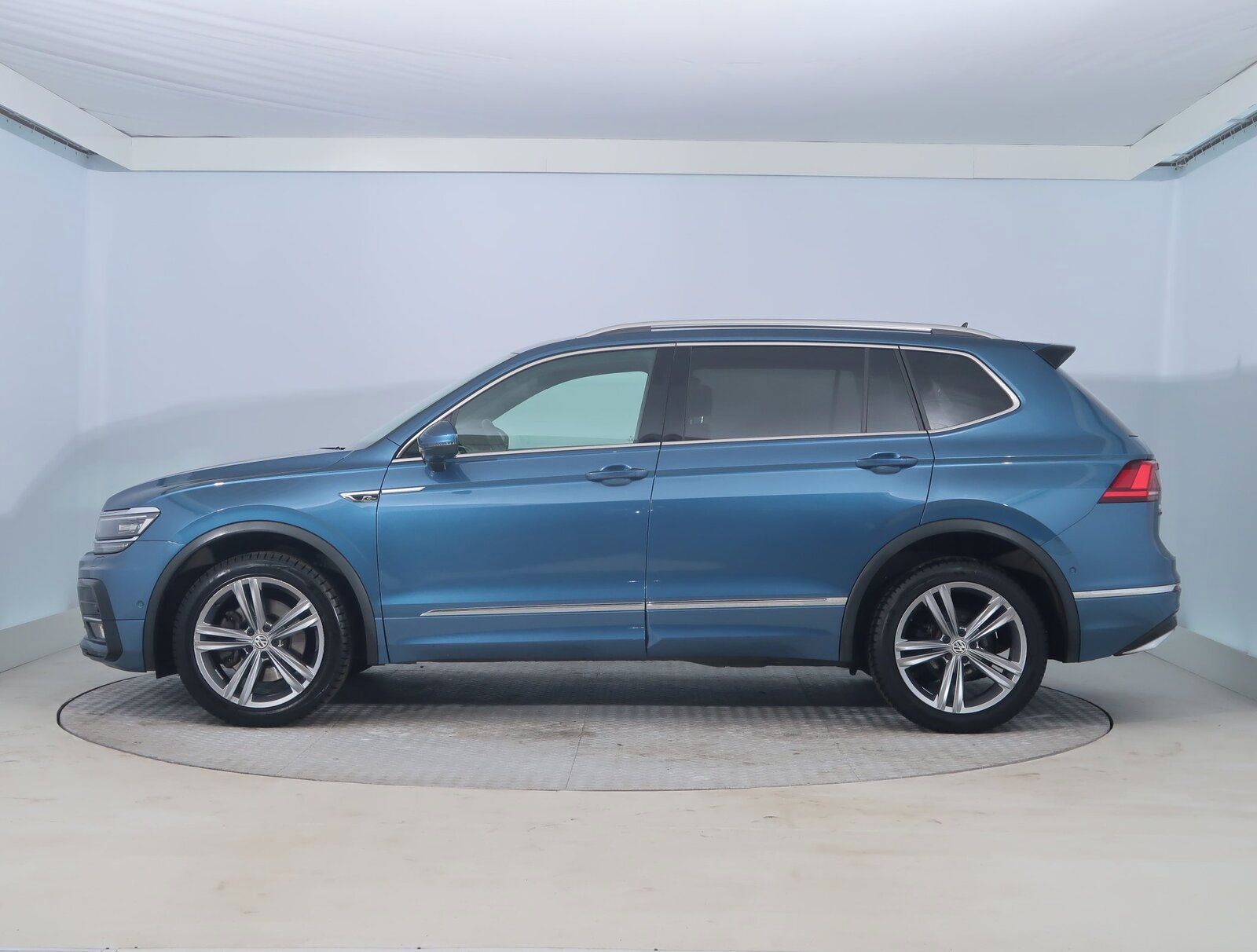 Volkswagen Tiguan Allspace, 2.0 TDI, R-Line, 4X4, Automat - fotka 3