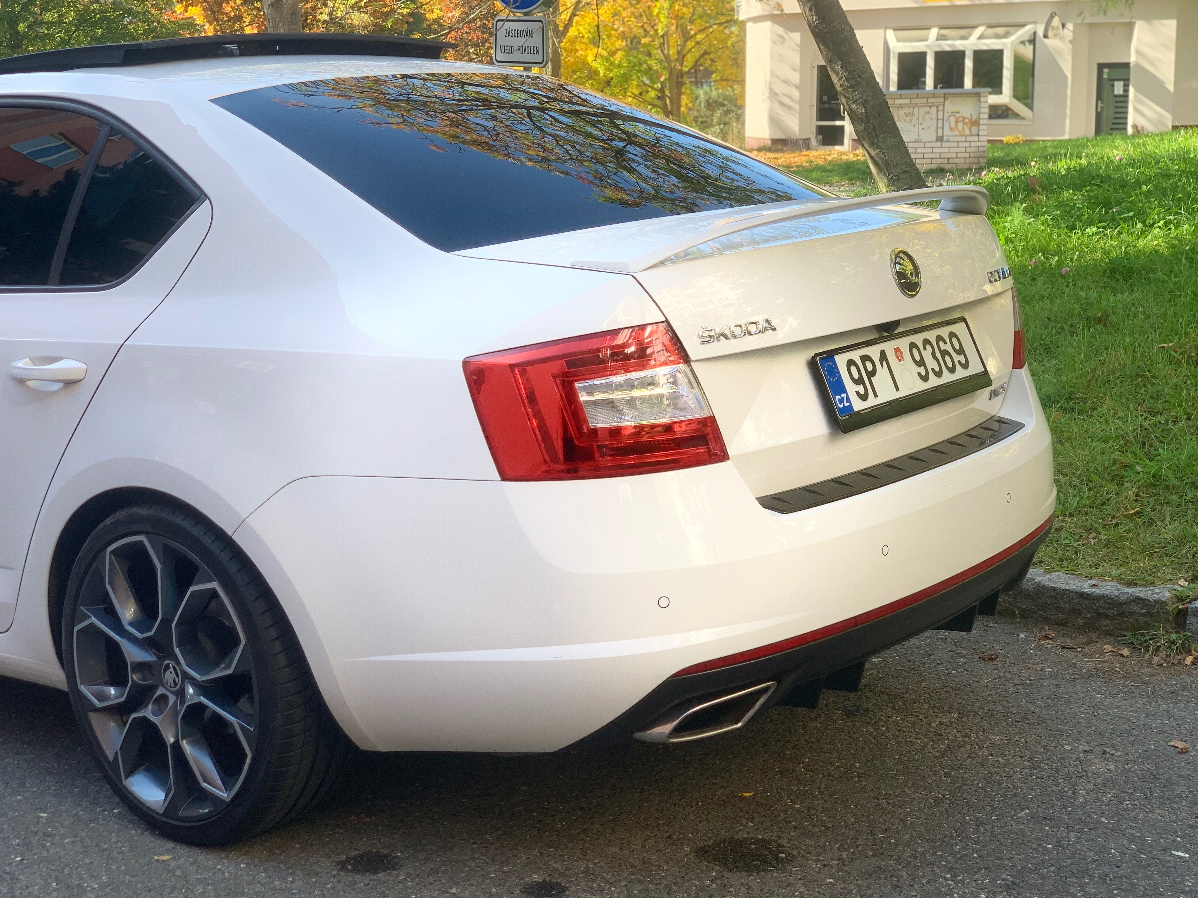 Škoda Octavia, 2.0 TDI - fotka 2