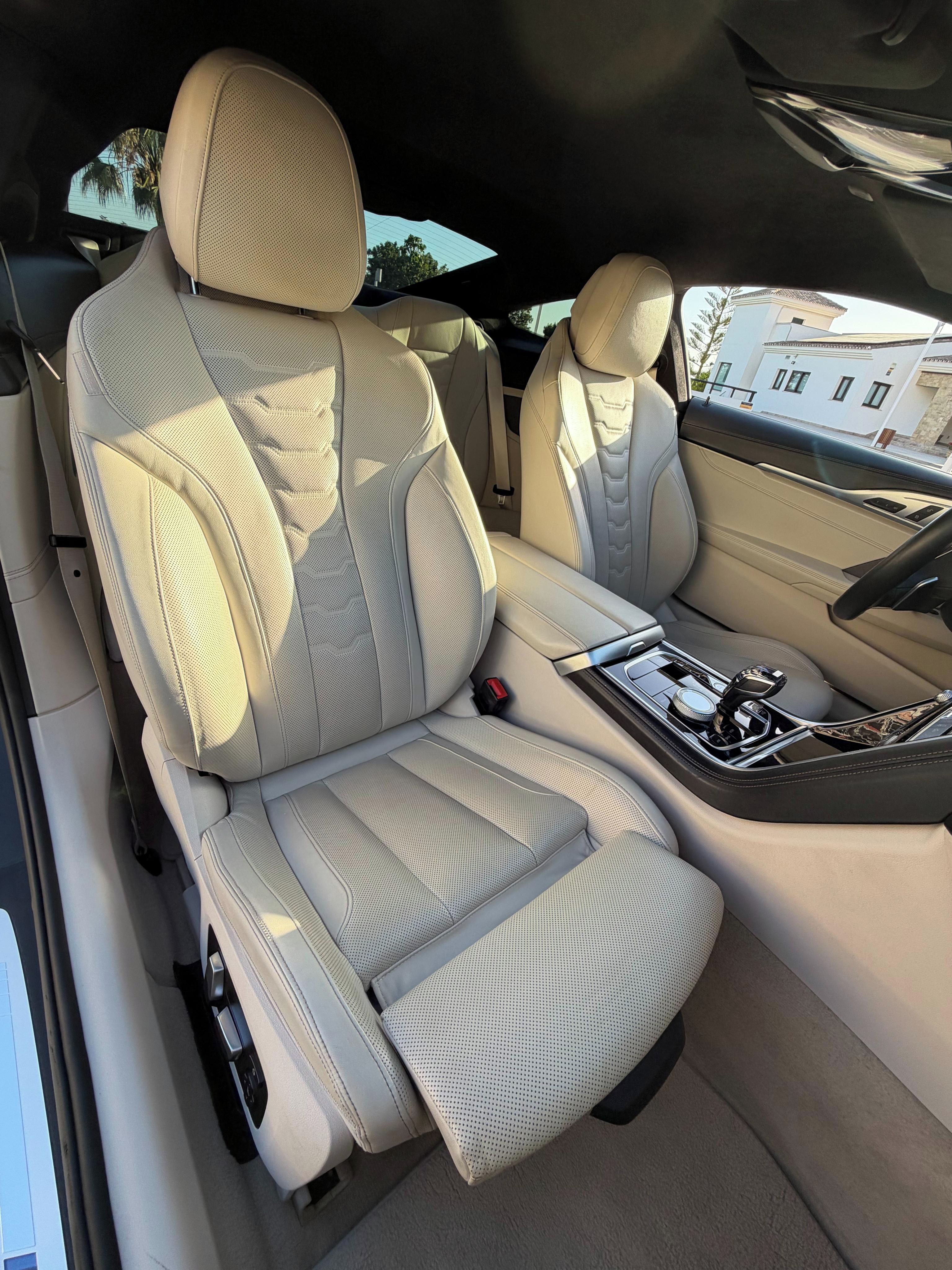 BMW Řada 8, 840d xDrive Coupé Individual - fotka 5