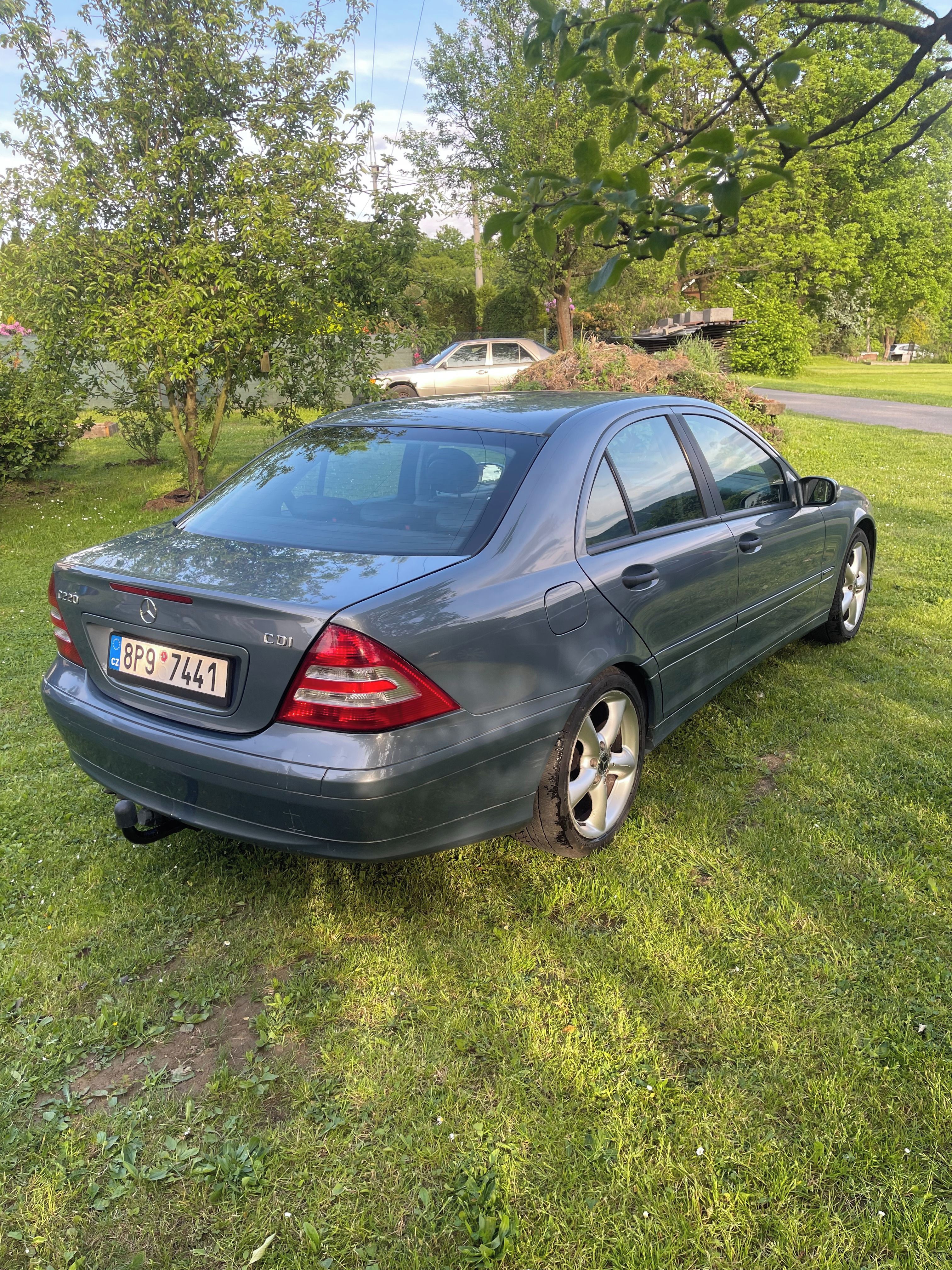 Mercedes-Benz Třídy C, 220 CDI   110 KW - fotka 5