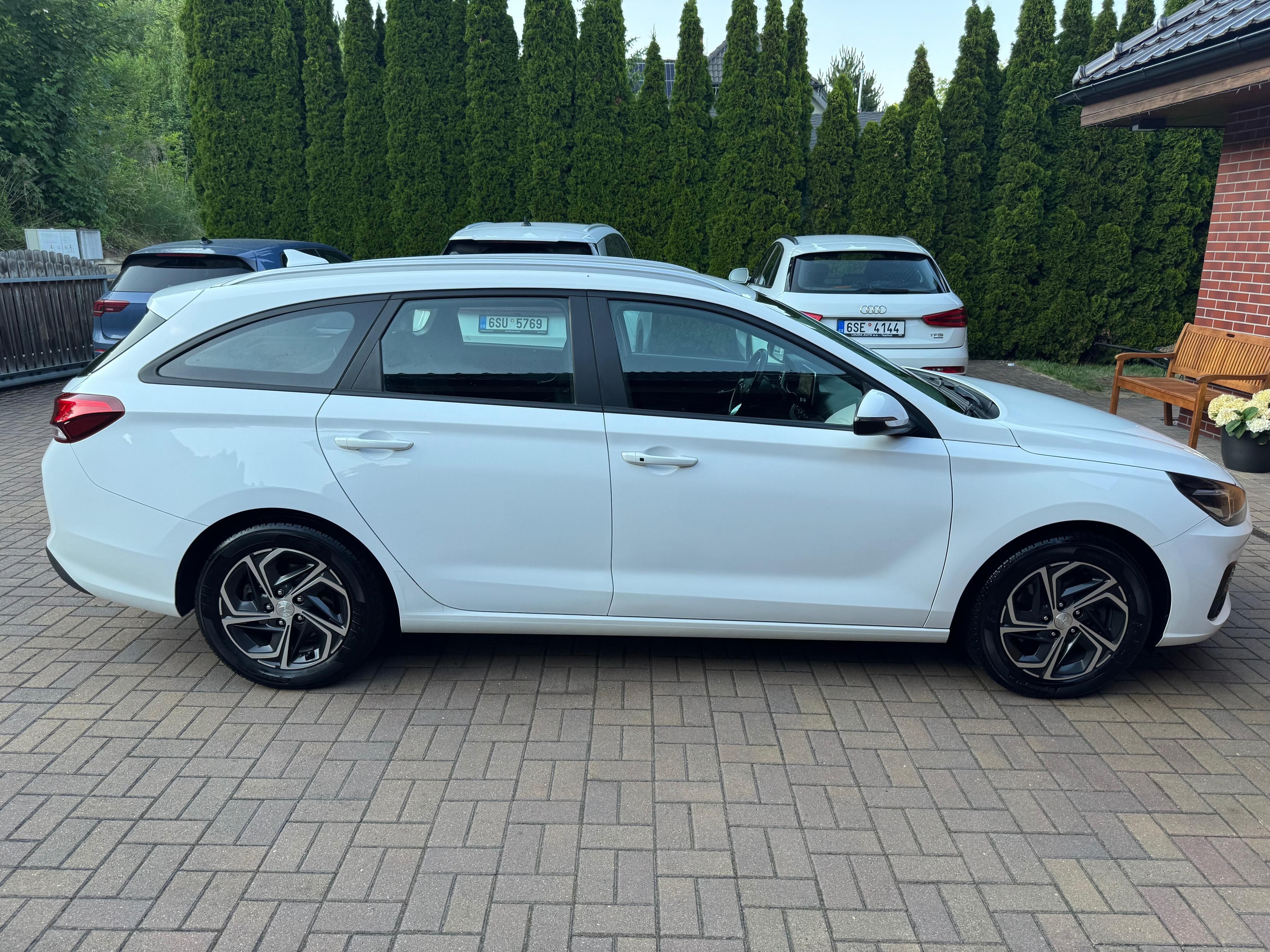 Hyundai i30, 1.6CRDi 85kw MODEL STYLE 2022 - fotka 5