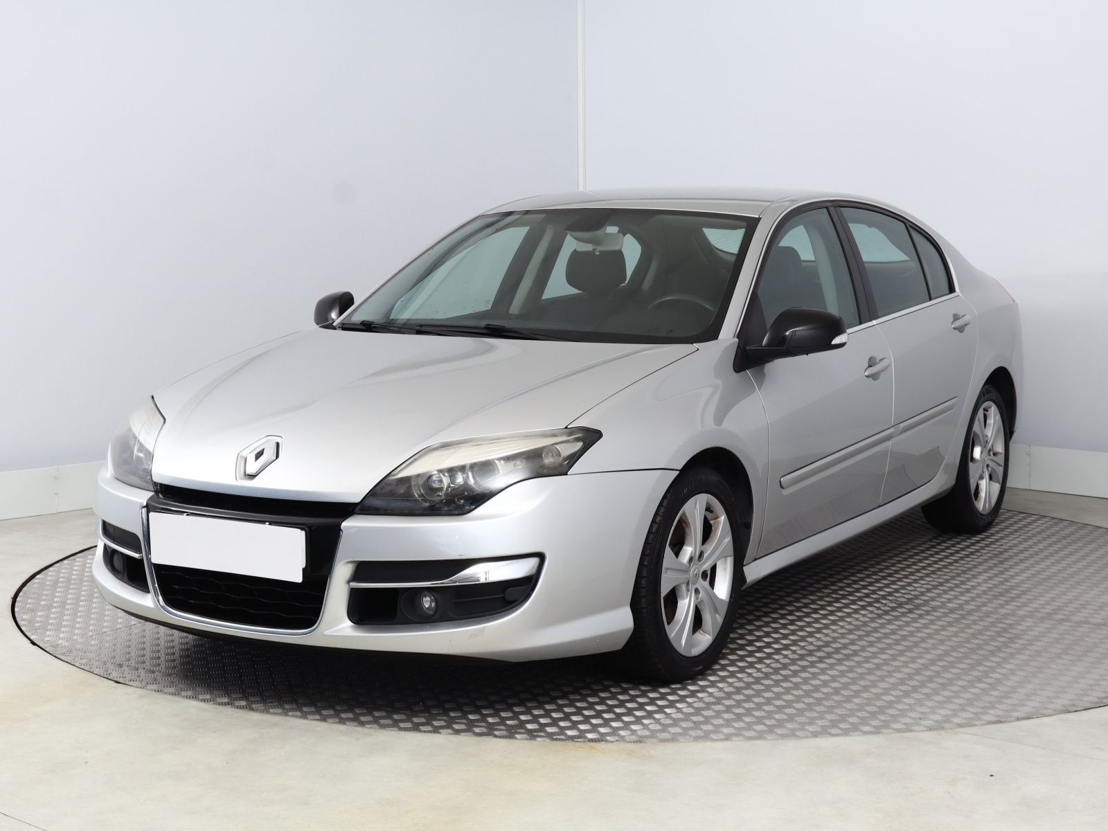 Renault Laguna, 2.0 DCi, Xenony - fotka 3