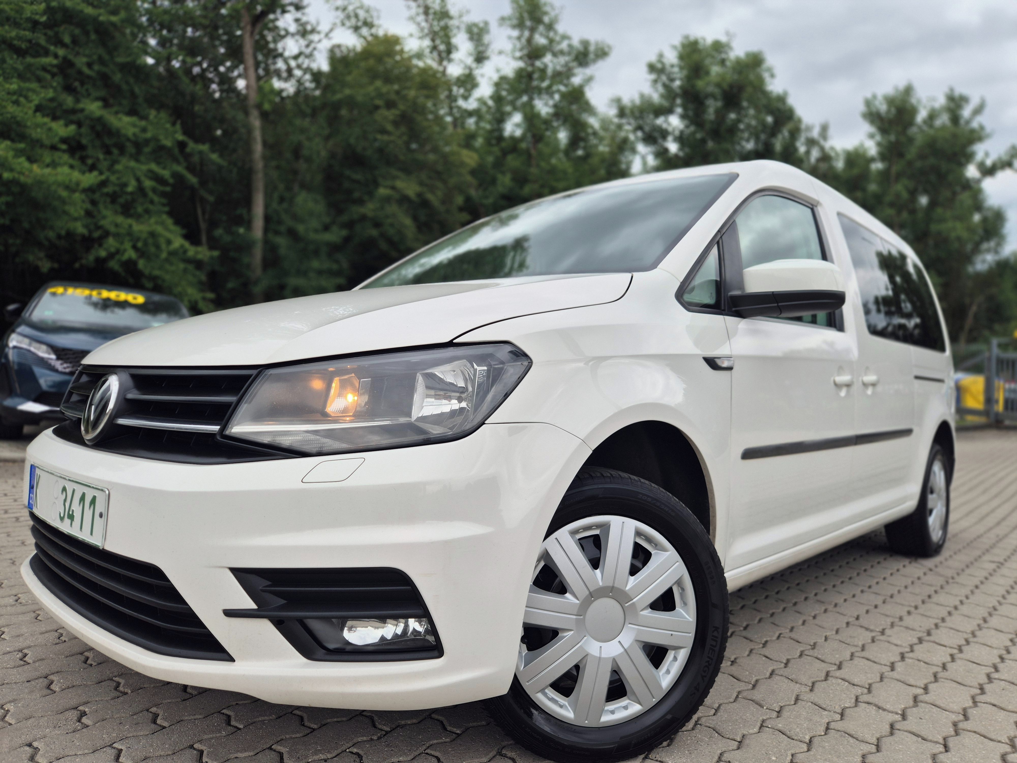 Volkswagen Caddy, 7 mistna plny servis záruka