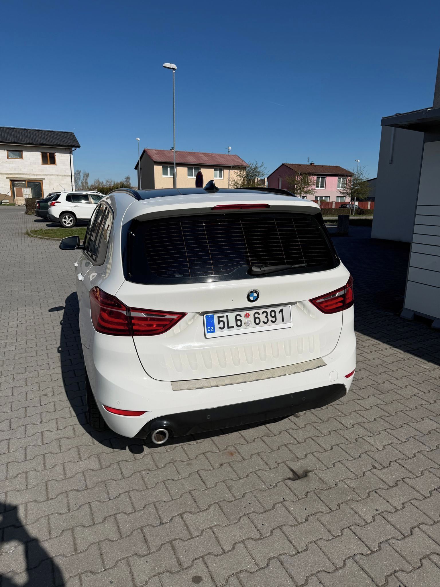 BMW Řada 2, Prodám BMW řady 2 GT, automat, - fotka 2
