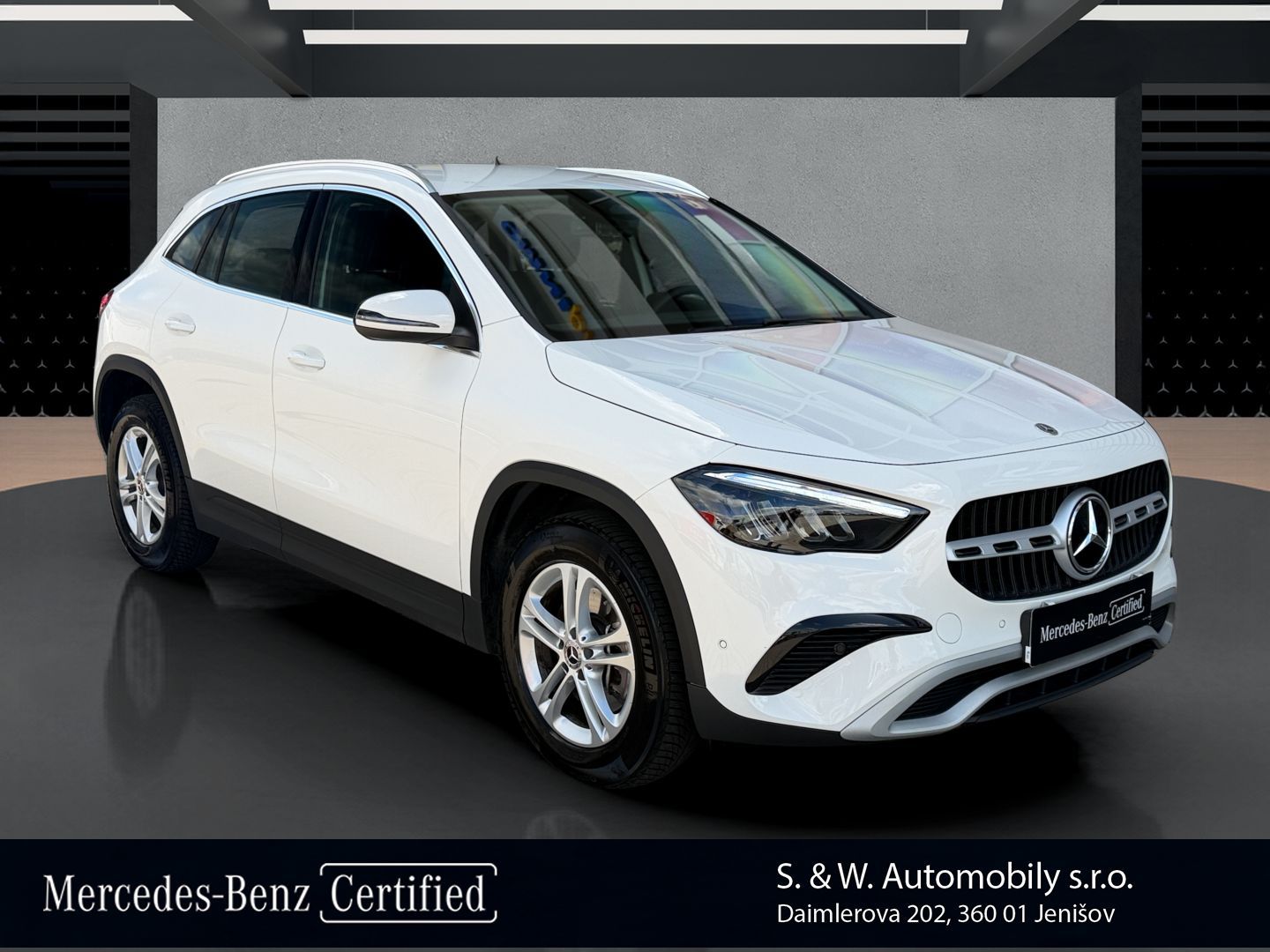 Mercedes-Benz GLA, 220 4 MATIC - fotka 3