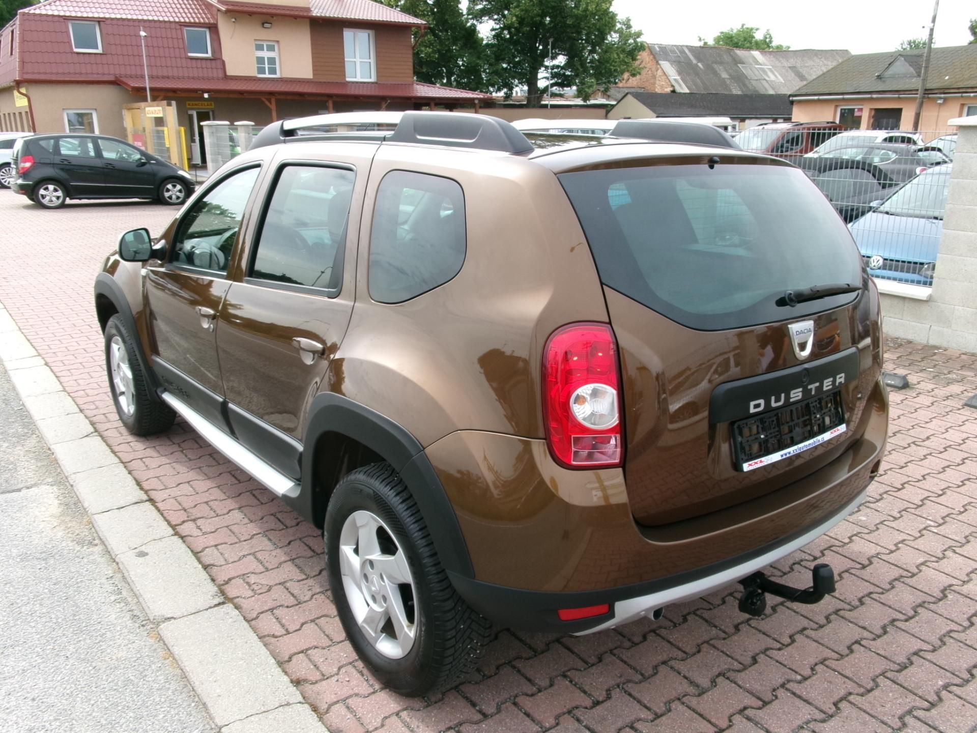 Dacia Duster, 1,6 16V 4x4 KLIMA TAŽNÉ ALU - fotka 6