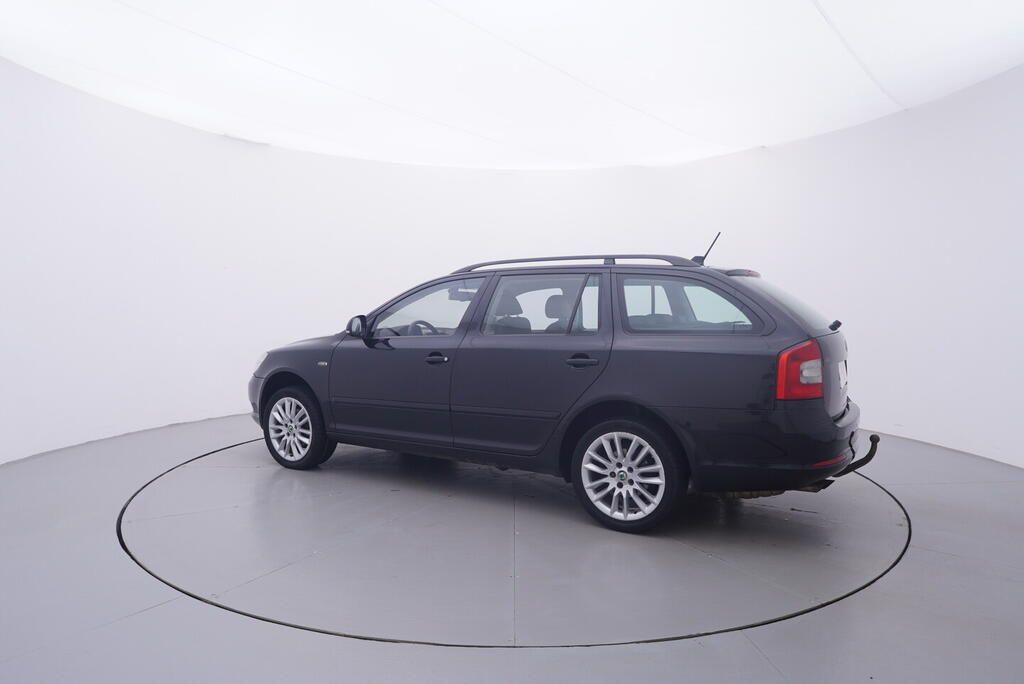 Škoda Octavia, L&K 2.0 TDI 103 kW - fotka 3