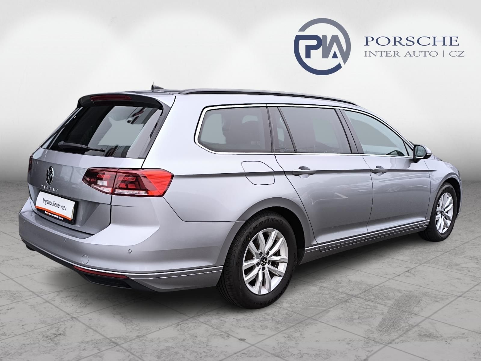 Volkswagen Passat, 2.0TDi DSG  Business Premium - fotka 2