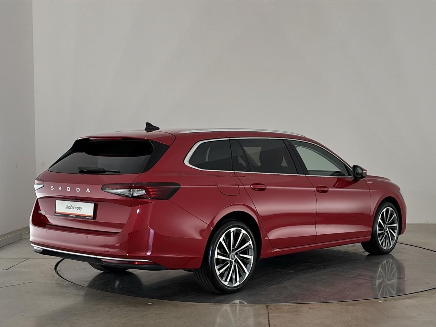Škoda Superb, 2.0 TDI / 110 kW L&K DSG - fotka 2