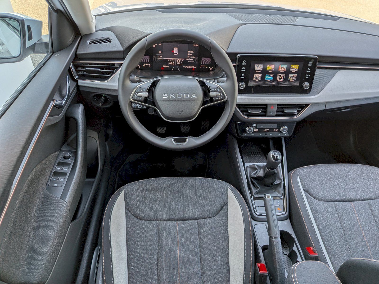 Škoda Scala, SELEC 1.5 TSi / 110kW / M6 - fotka 5