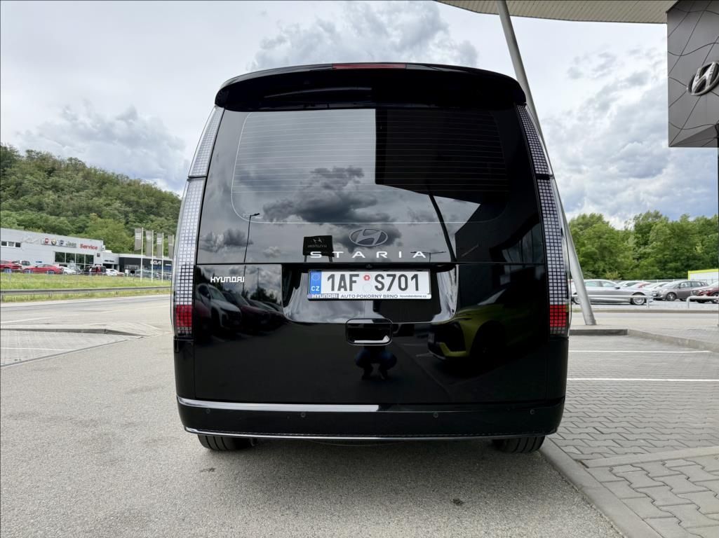 Hyundai Staria, 1,6 T HEV 7M  Luxury Panorama - fotka 6