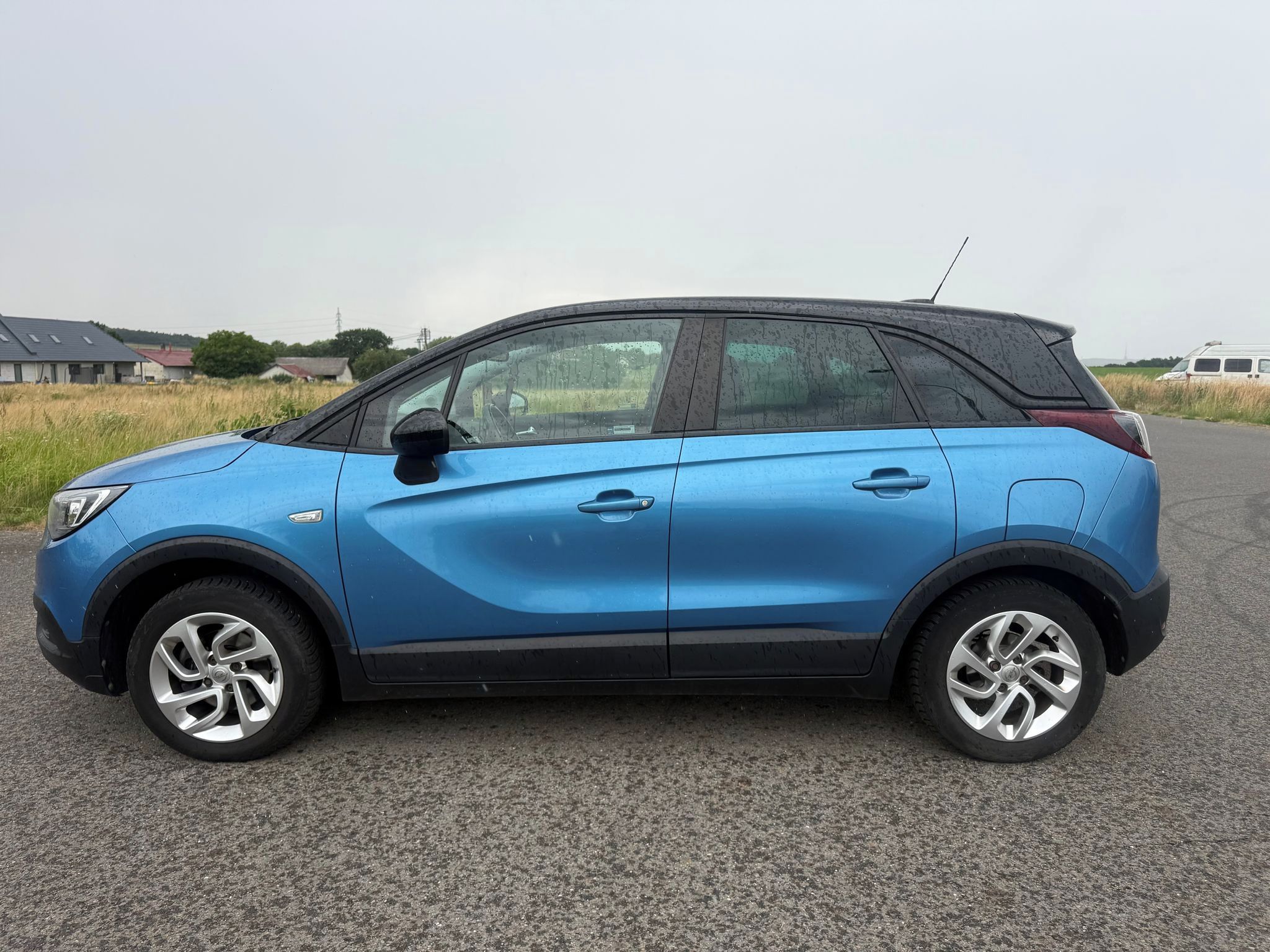 Opel Crossland, 1,2 81 kW 47 000 km TZ ,2X Sad - fotka 2