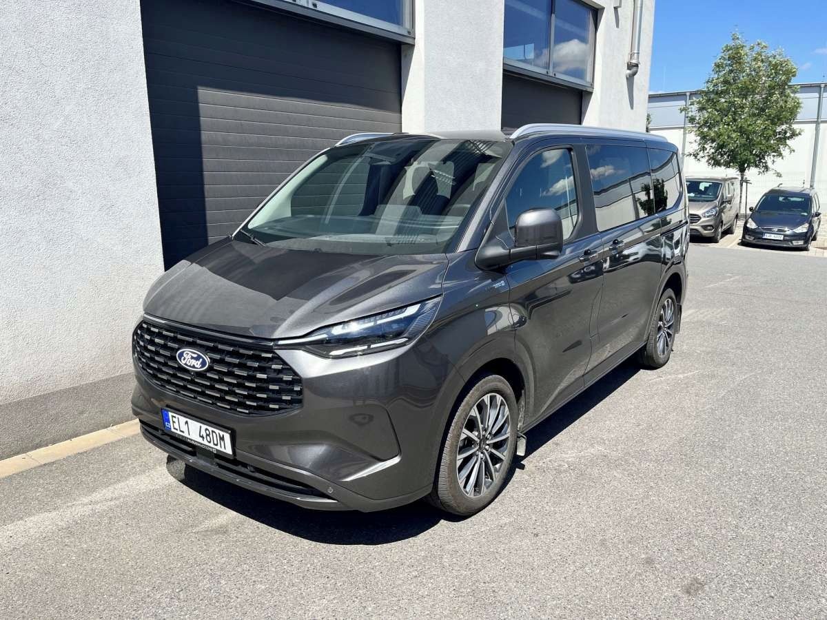 Ford Tourneo Custom, Titanium L1, 2.5 PHEV, ČR, DPH