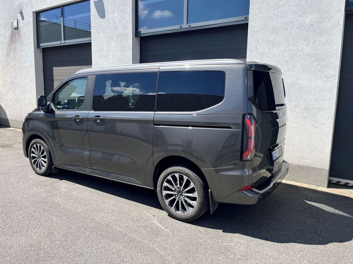 Ford Tourneo Custom, Titanium L1, 2.5 PHEV, ČR, DPH - fotka 4