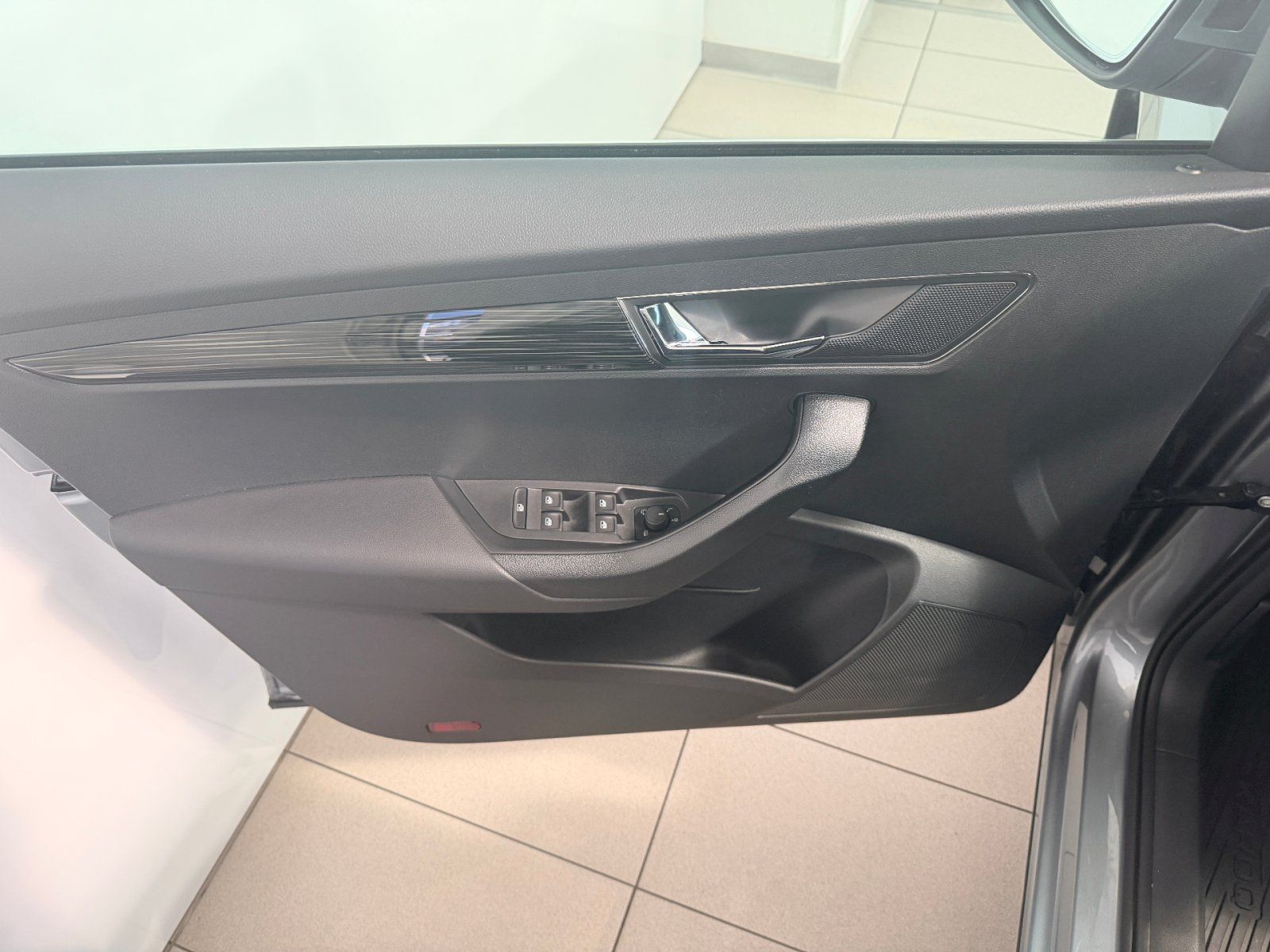 Škoda Karoq, 1.5 TSI 110 kW 7AP Style - fotka 6