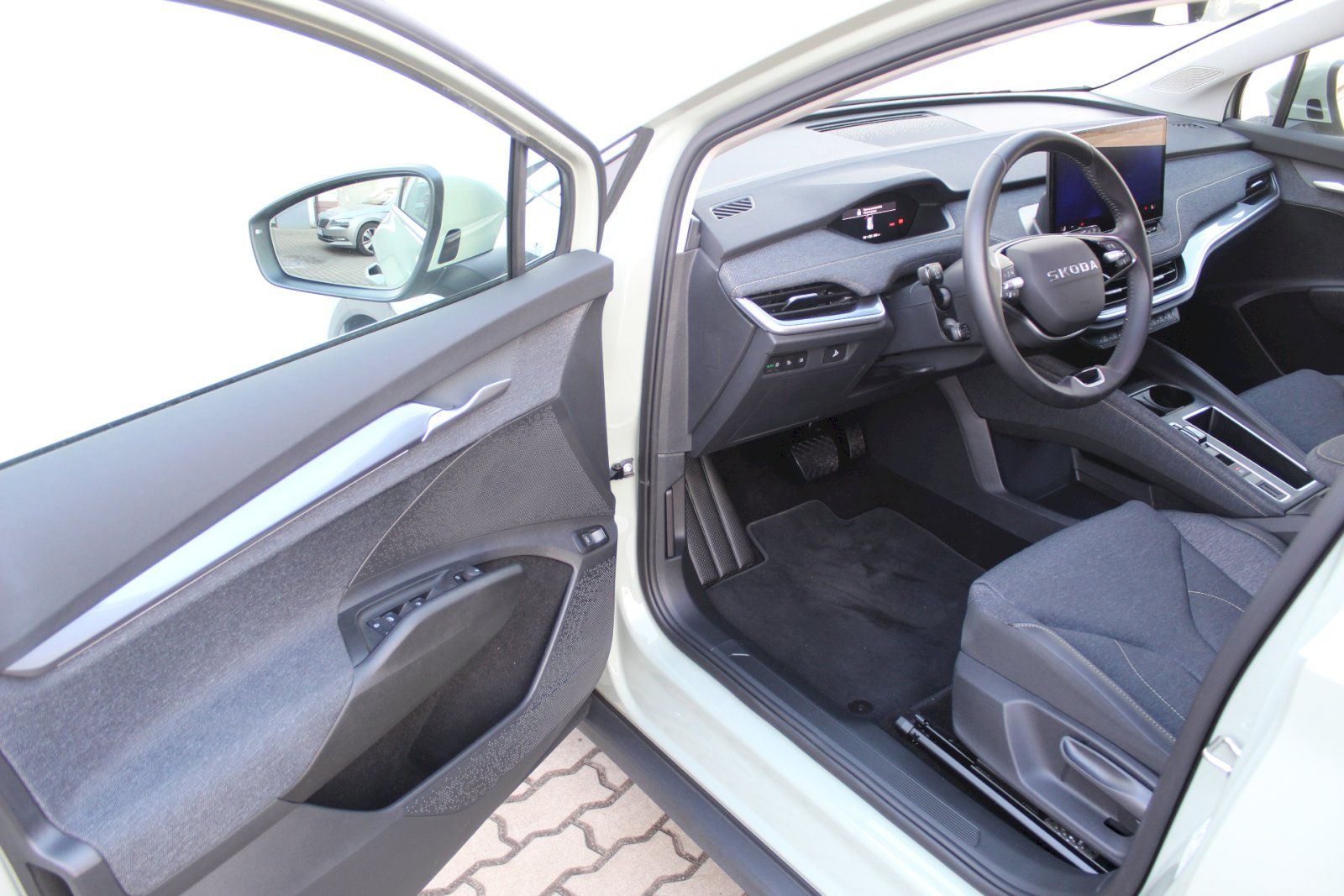 Škoda Elroq, Selection 50, 55kWh 125kW - fotka 6