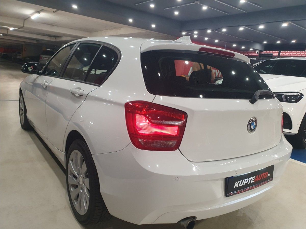 BMW Řada 1, 1,6 i - servisováno - fotka 4
