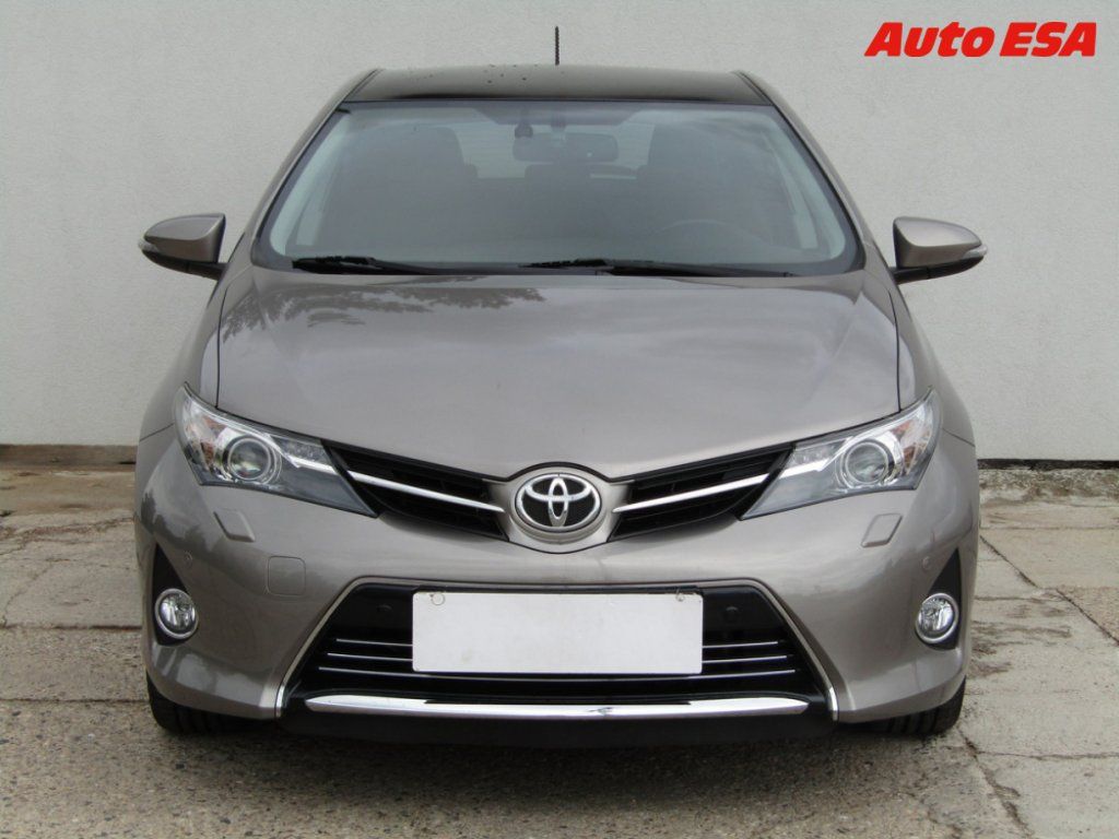 Toyota Auris, 1.3i,ČR,autoAC - fotka 2