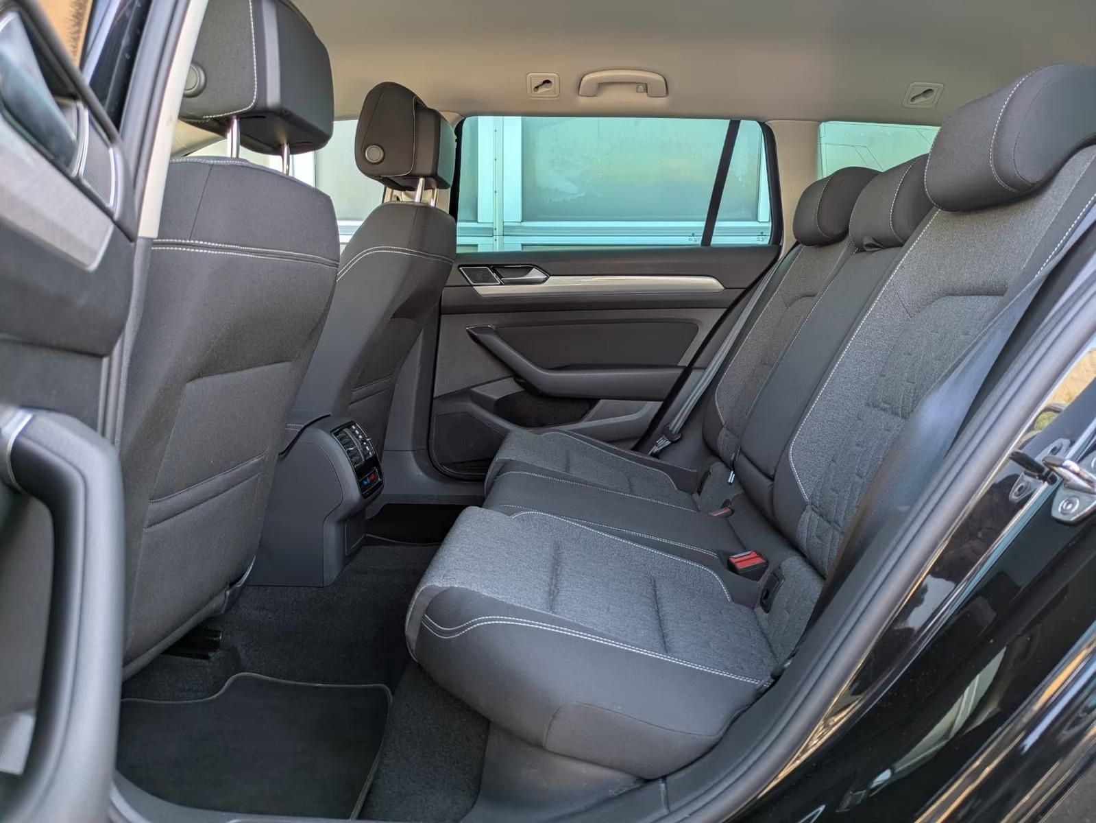 Volkswagen Passat, 2.0TDI DSG Virtual 1.Maj DPH - fotka 5