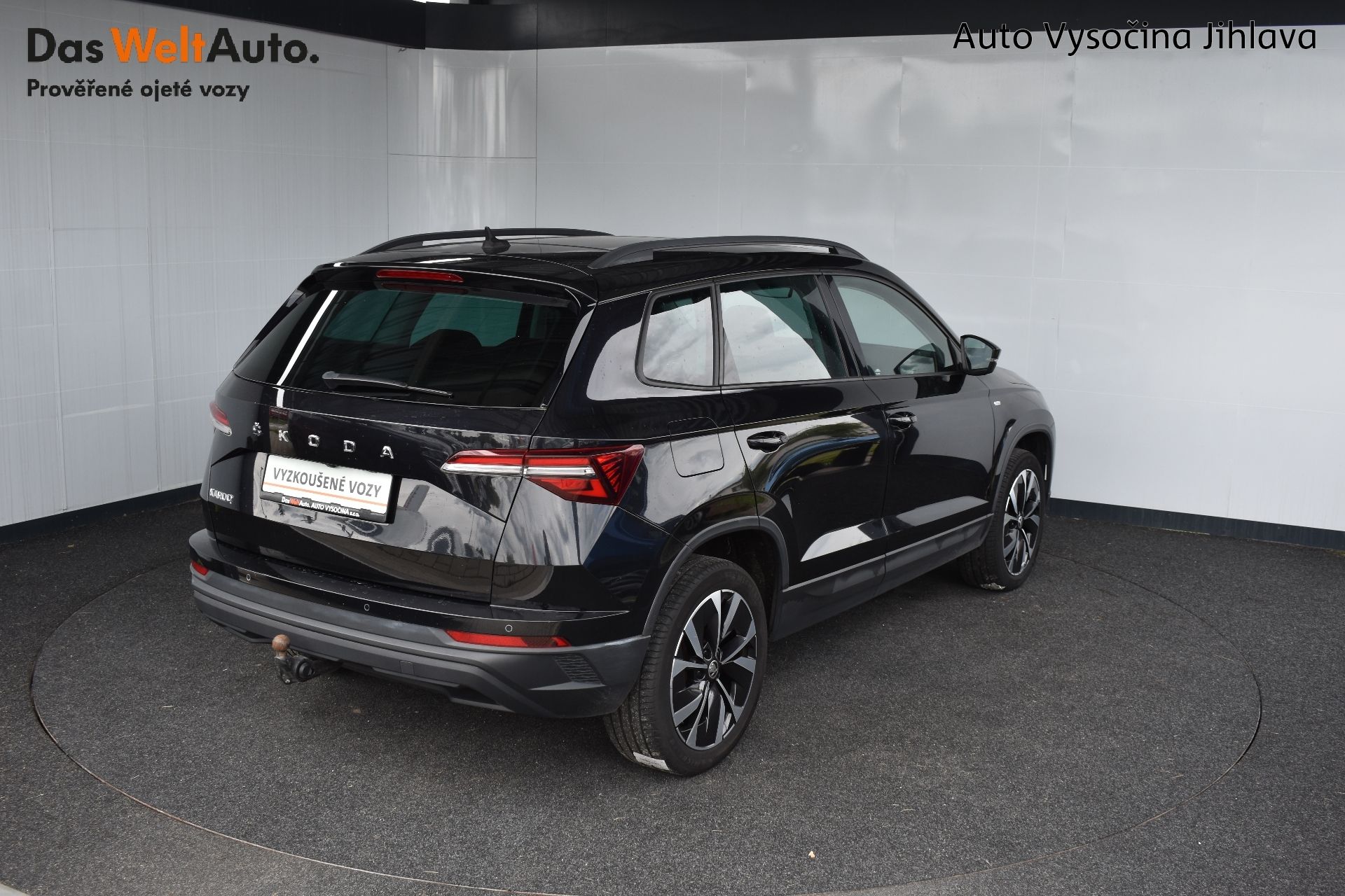 Škoda Karoq, 1.5TSI 110kW Tour,DSG,Webasto - fotka 2
