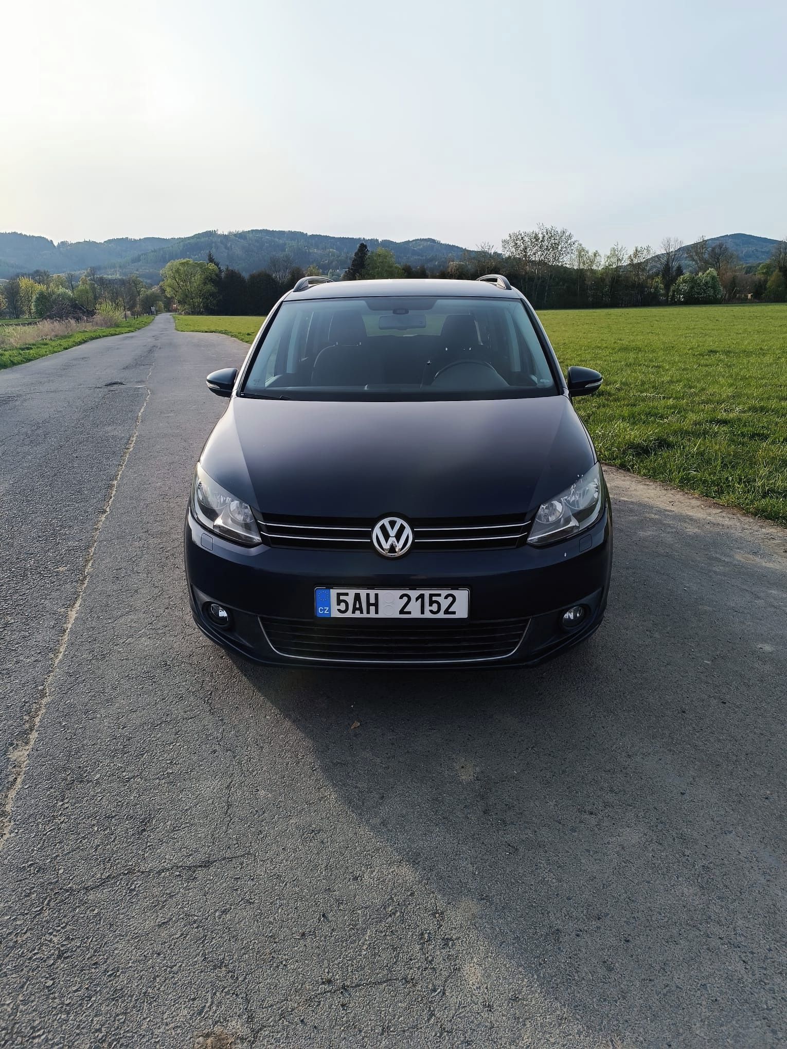 Volkswagen Touran, VW Touran 2,0 TDi - fotka 4