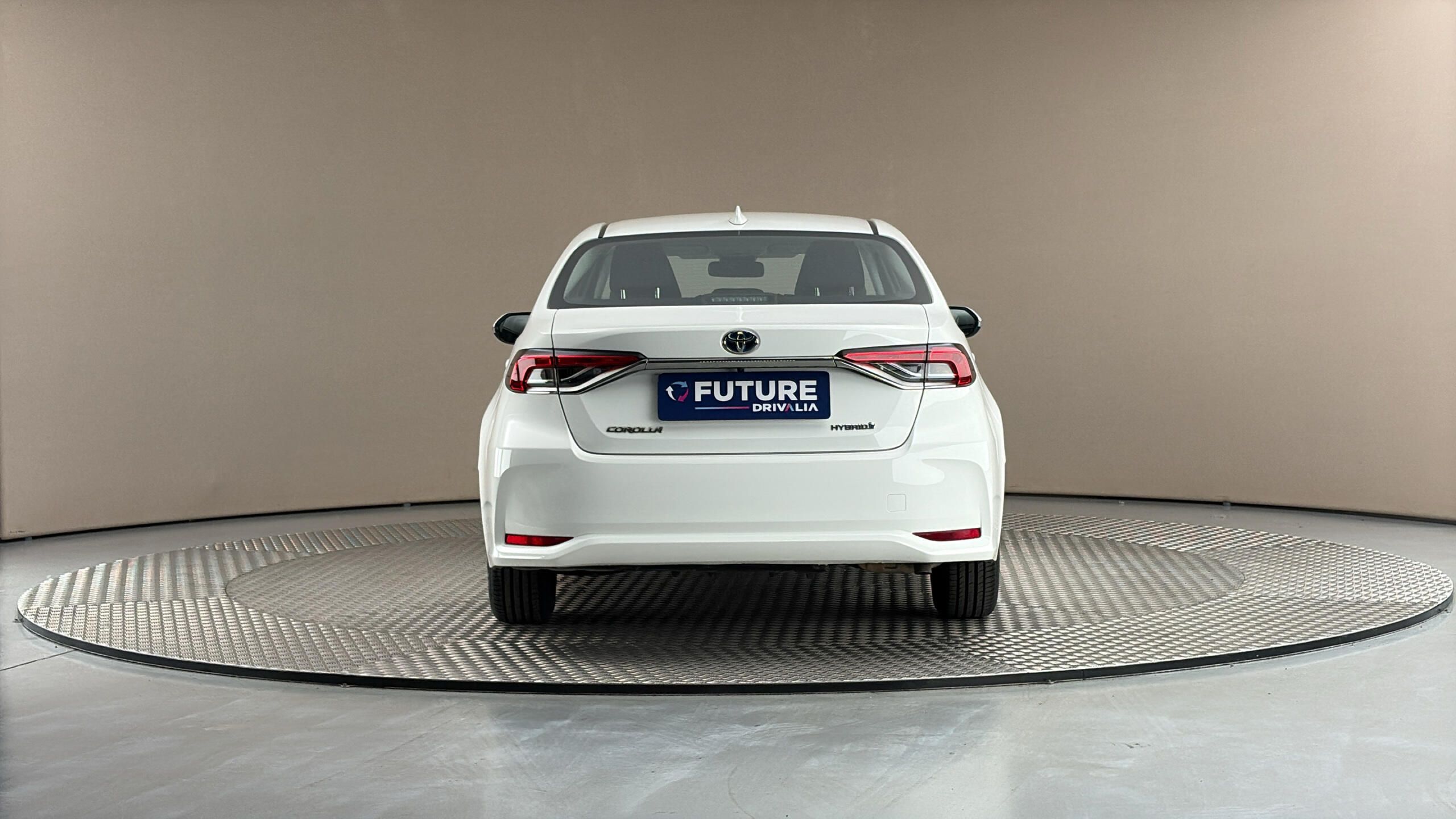 Toyota Corolla, 1.8 Hybrid AUT Active Sedan - fotka 5