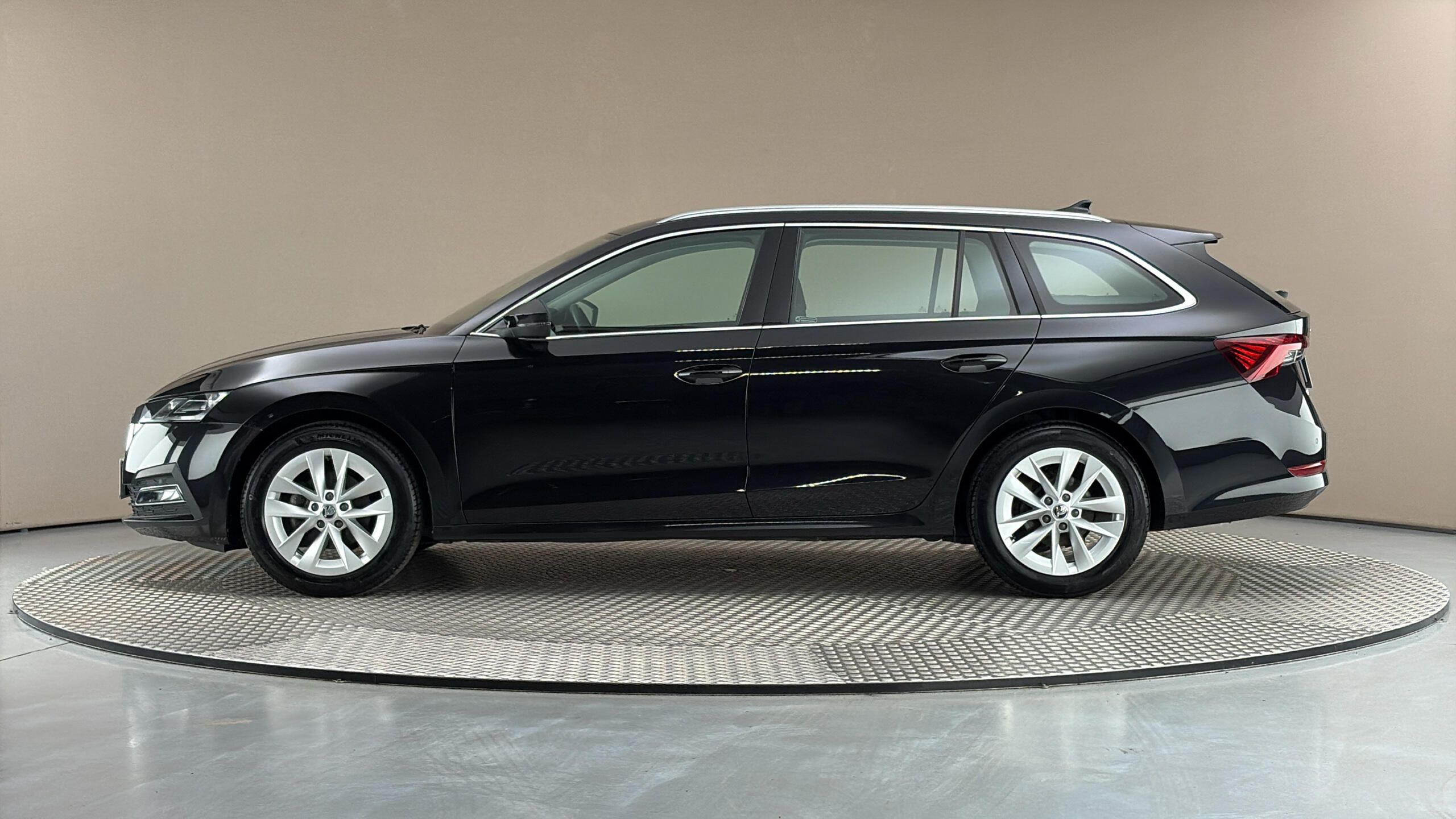 Škoda Octavia, 1.5 Tsi E-Tec 110kw Dsg StyleC - fotka 4