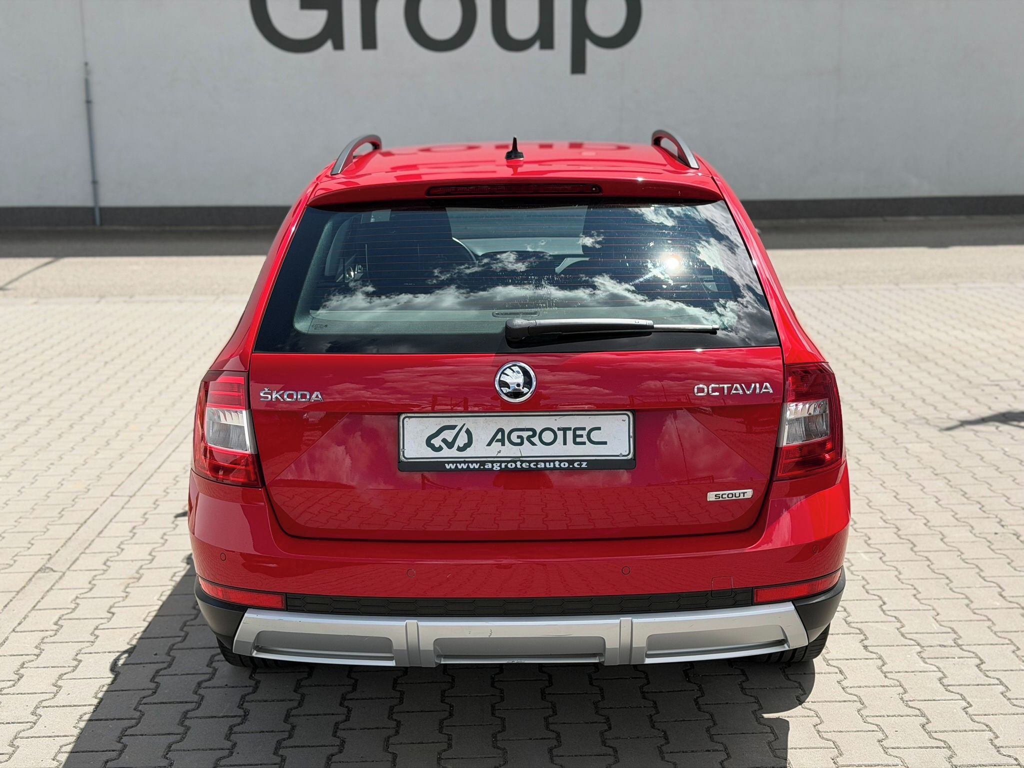 Škoda Octavia, 2.0 TDI 135 kW 4x4 DSG Scout C - fotka 6