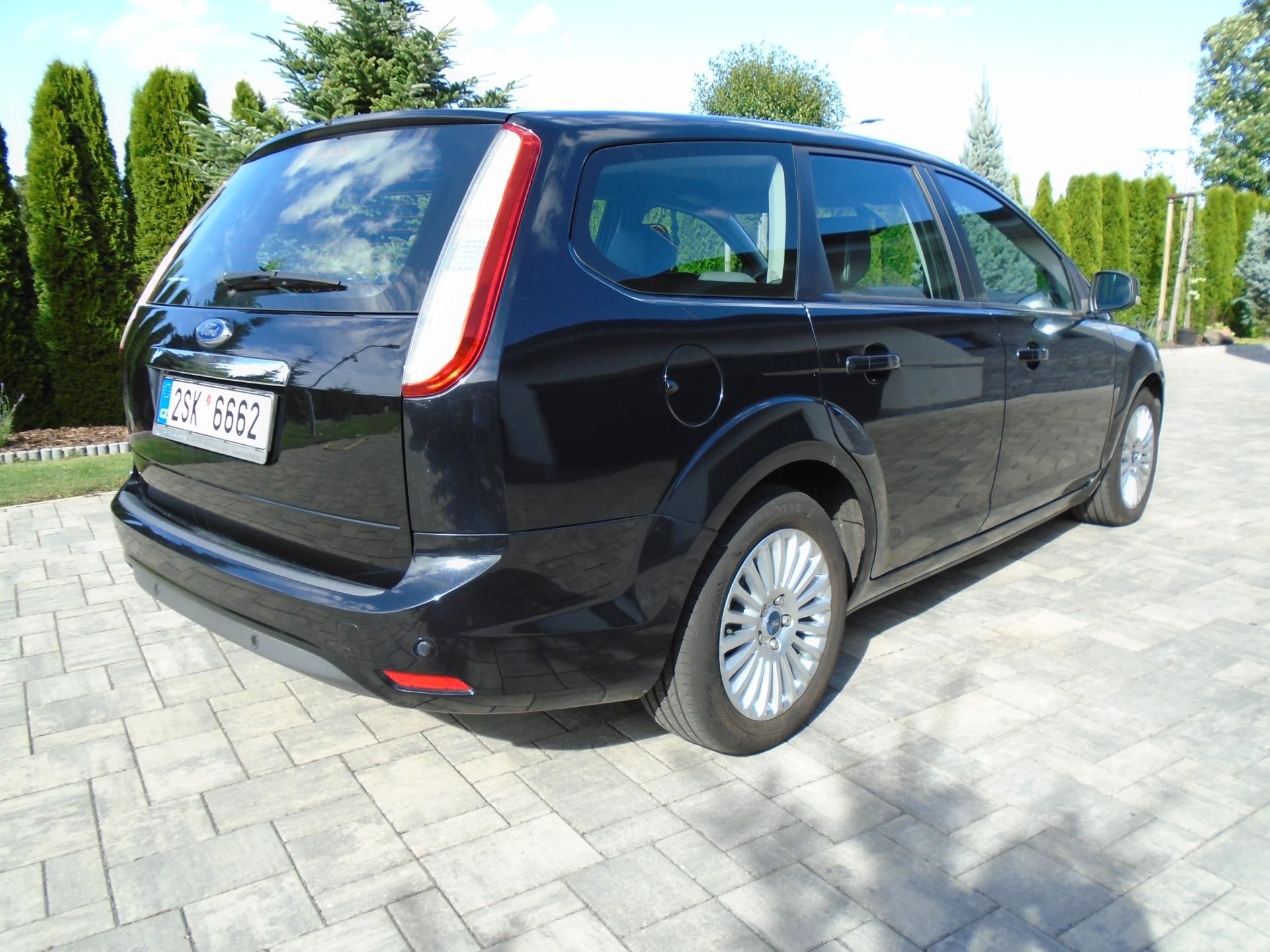Ford Focus, 2.0Tdci 100kW Titanium - fotka 4