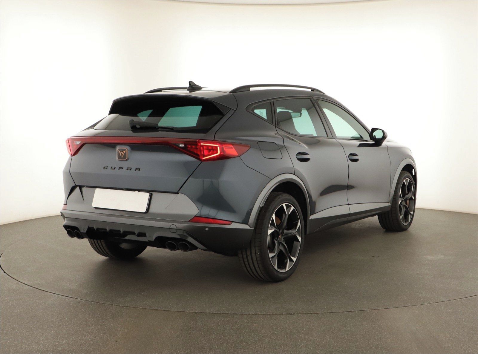 Cupra Formentor, 2.0 TSI VZ 4Drive, 4X4 - fotka 5