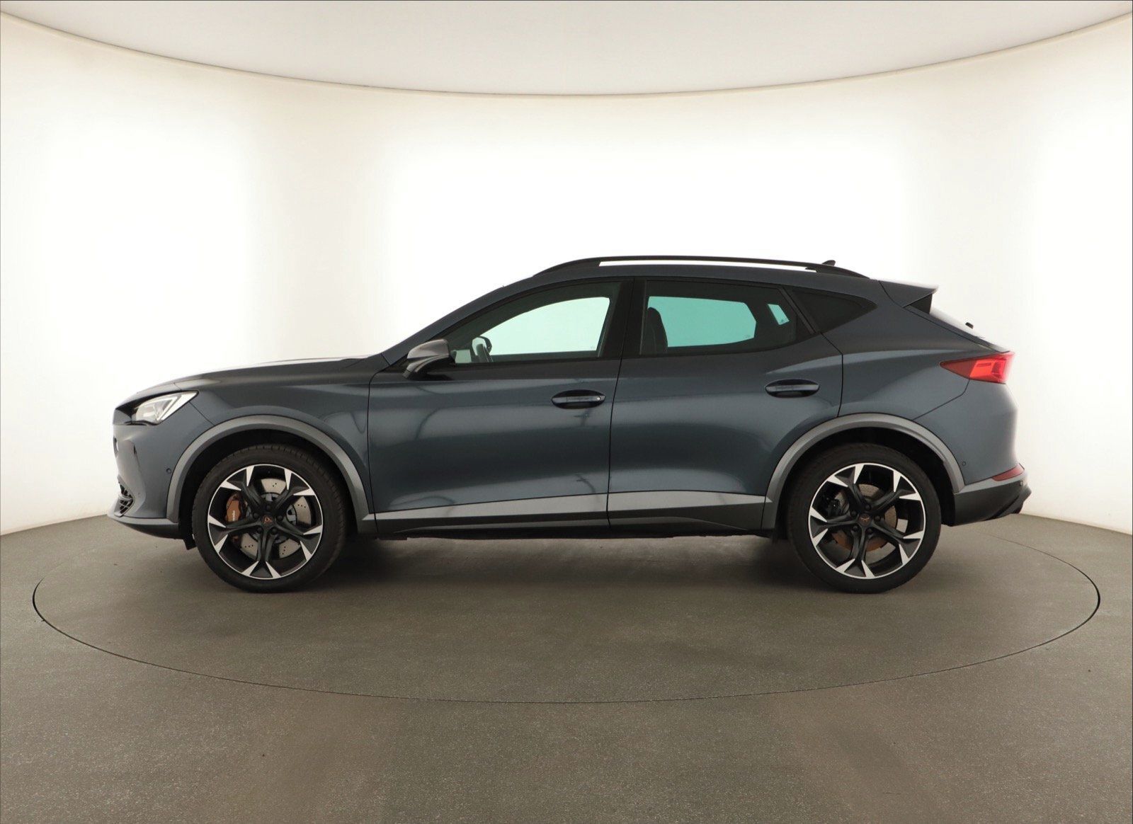 Cupra Formentor, 2.0 TSI VZ 4Drive, 4X4 - fotka 3