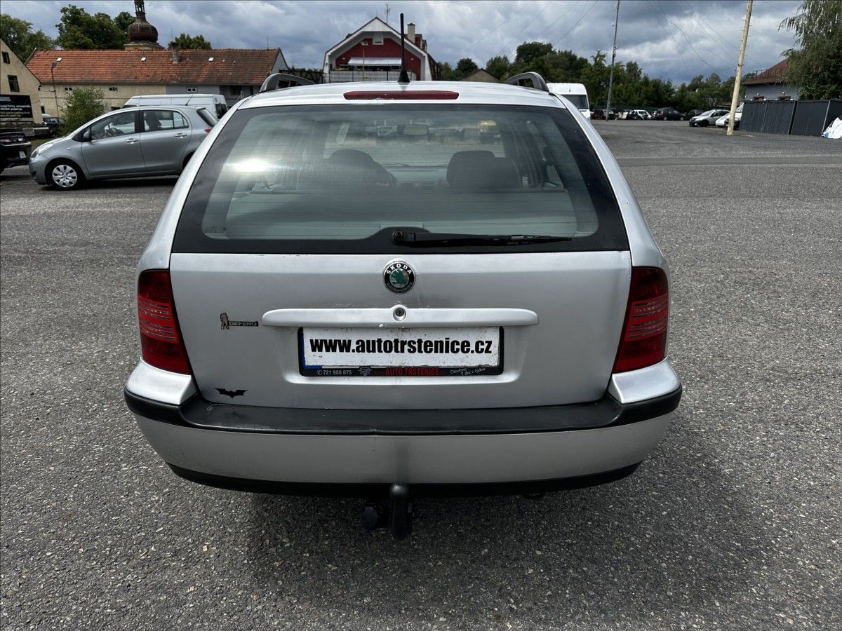Škoda Octavia, 1,9 TDi-81kW-TAŽNÉ ZAŘÍZENÍ - fotka 4