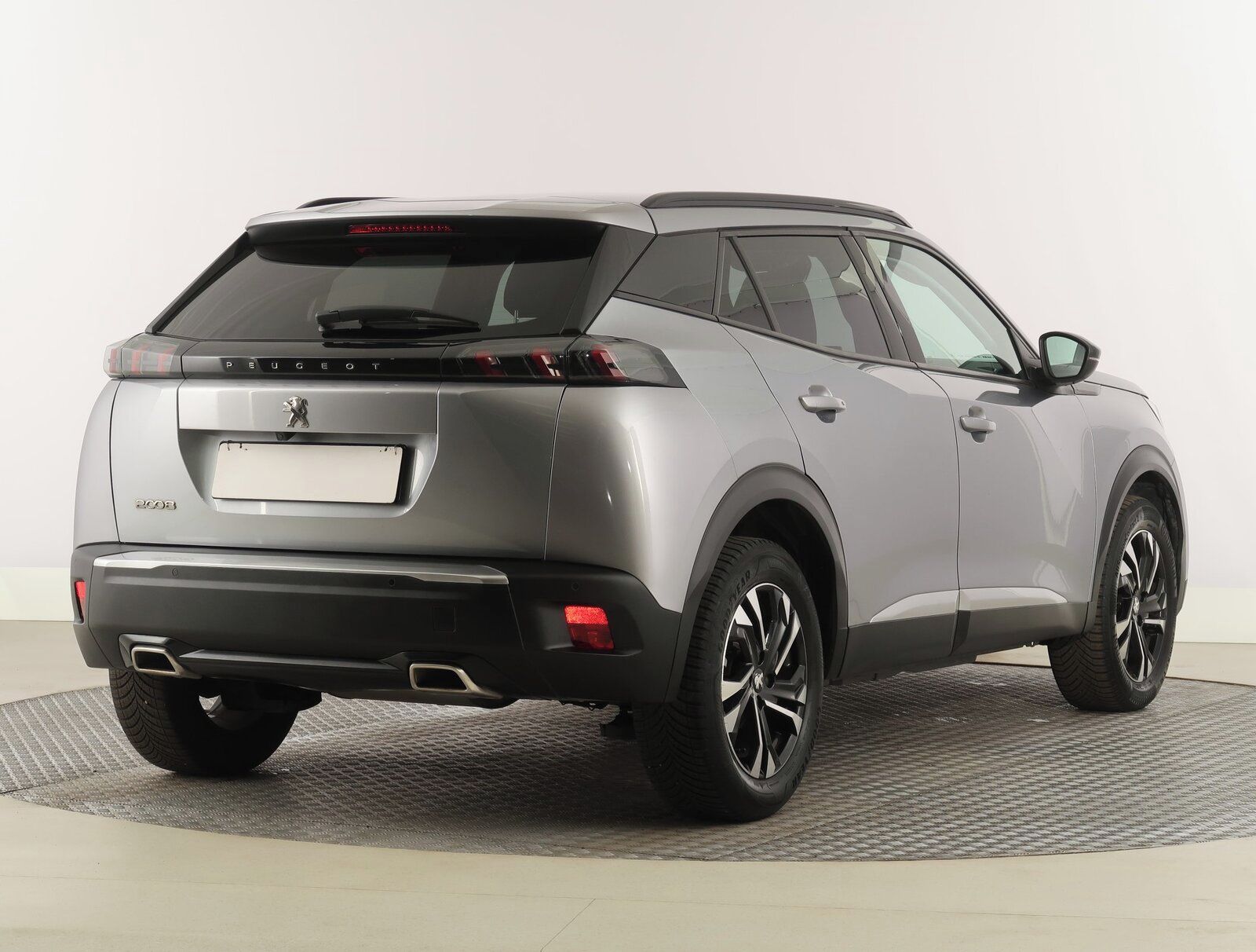 Peugeot 2008, 1.2 PureTech, Allure, Automat - fotka 5