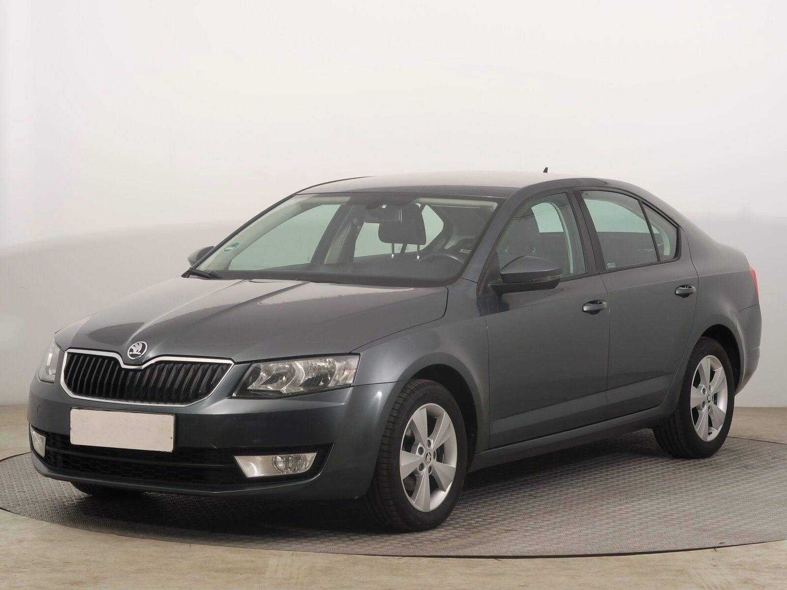Škoda Octavia, 1.6 TDI, Automat, Navi - fotka 2